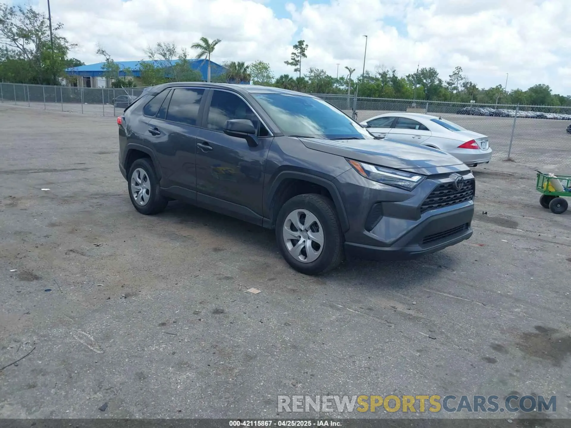 1 Photograph of a damaged car 2T3H1RFV3RC266839 TOYOTA RAV4 2024