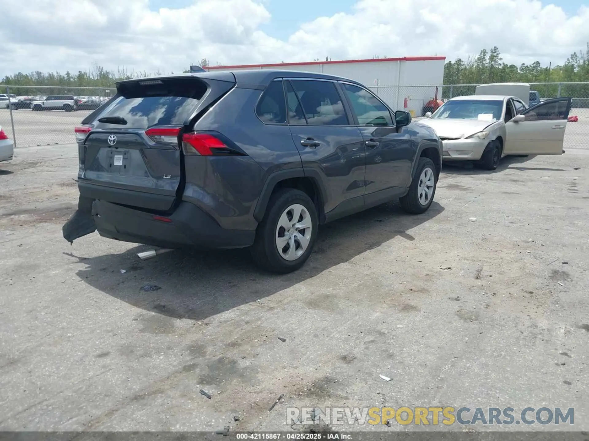 4 Photograph of a damaged car 2T3H1RFV3RC266839 TOYOTA RAV4 2024