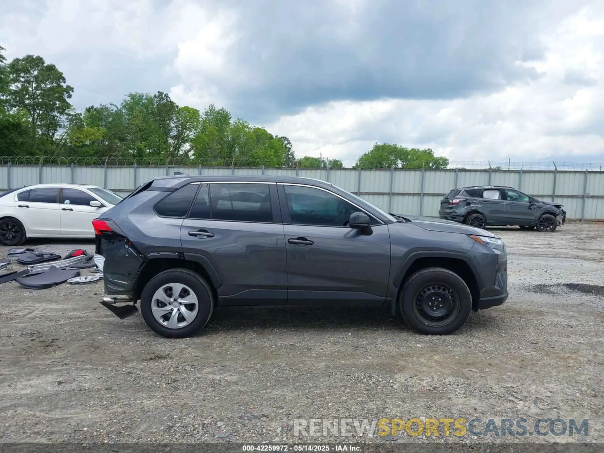 14 Photograph of a damaged car 2T3H1RFV3RC281437 TOYOTA RAV4 2024