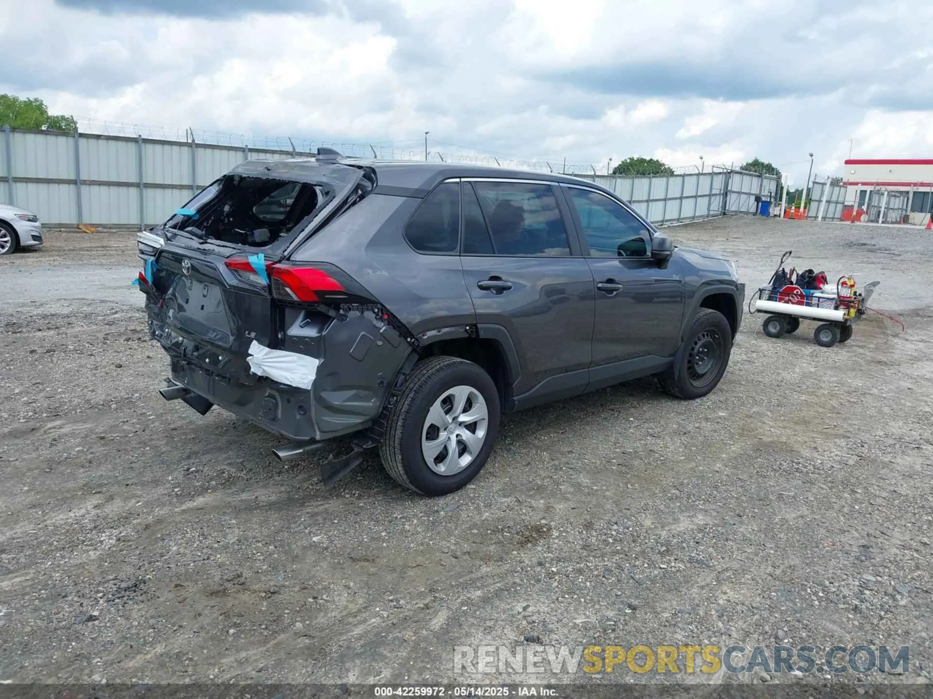 4 Photograph of a damaged car 2T3H1RFV3RC281437 TOYOTA RAV4 2024