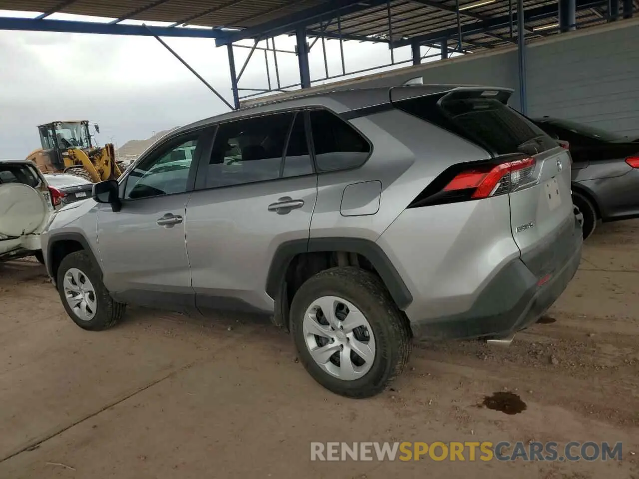 2 Photograph of a damaged car 2T3H1RFV3RW345815 TOYOTA RAV4 2024