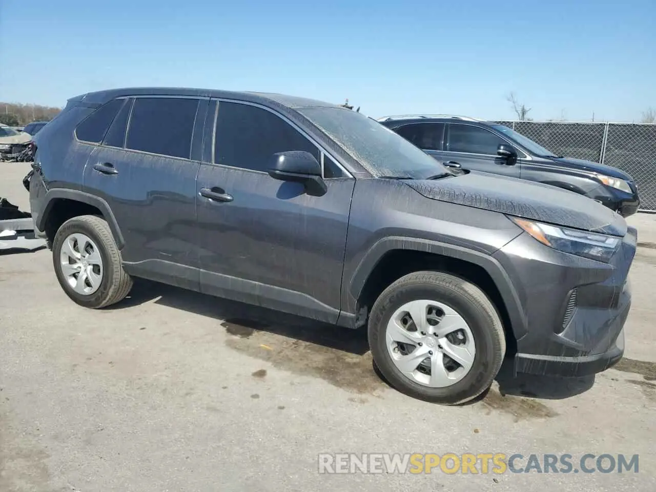 4 Photograph of a damaged car 2T3H1RFV4RC255185 TOYOTA RAV4 2024