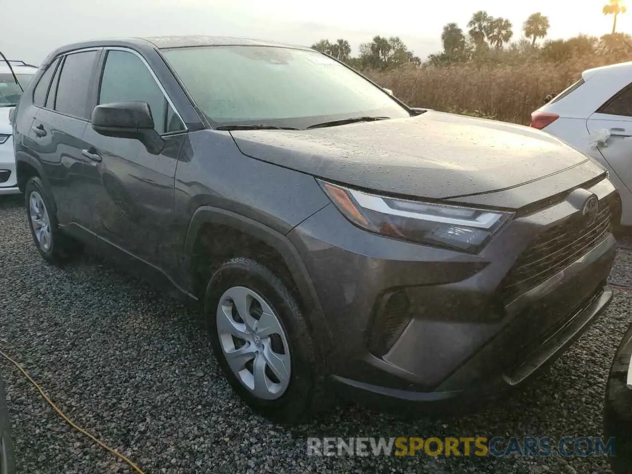5 Photograph of a damaged car 2T3H1RFV4RW318056 TOYOTA RAV4 2024