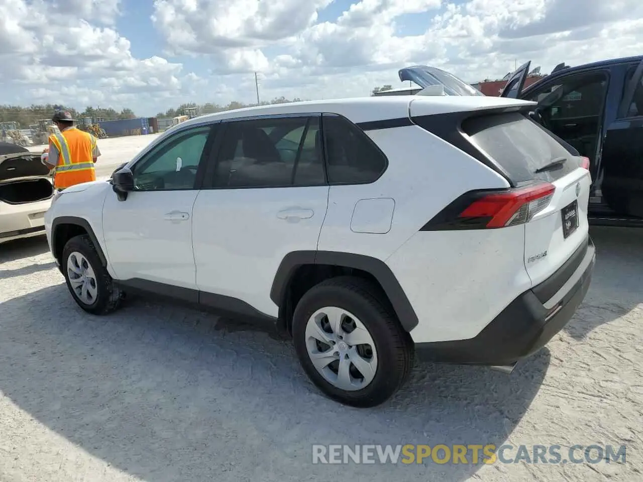 2 Photograph of a damaged car 2T3H1RFV5RC268897 TOYOTA RAV4 2024
