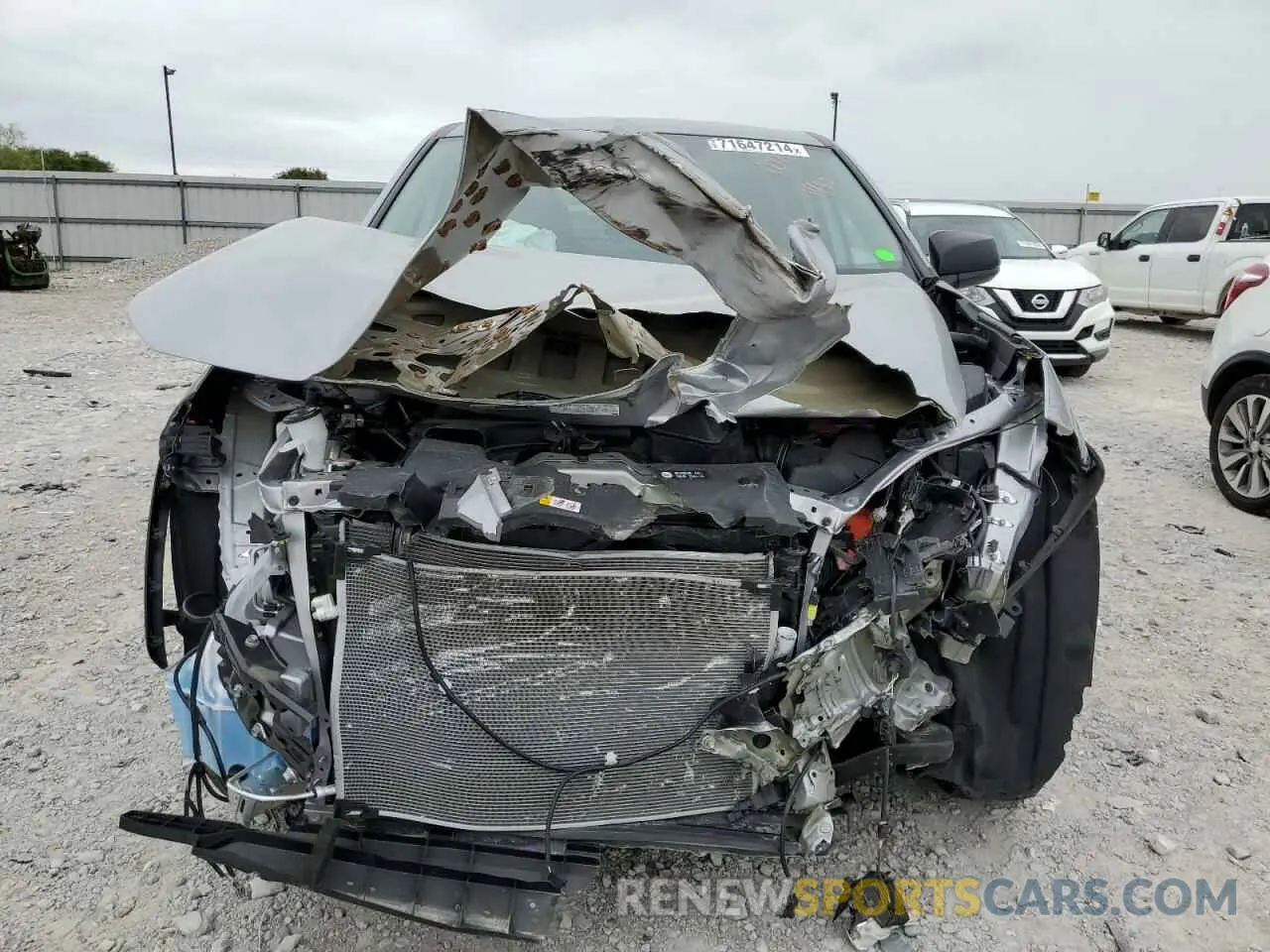 5 Photograph of a damaged car 2T3H1RFV5RW330071 TOYOTA RAV4 2024