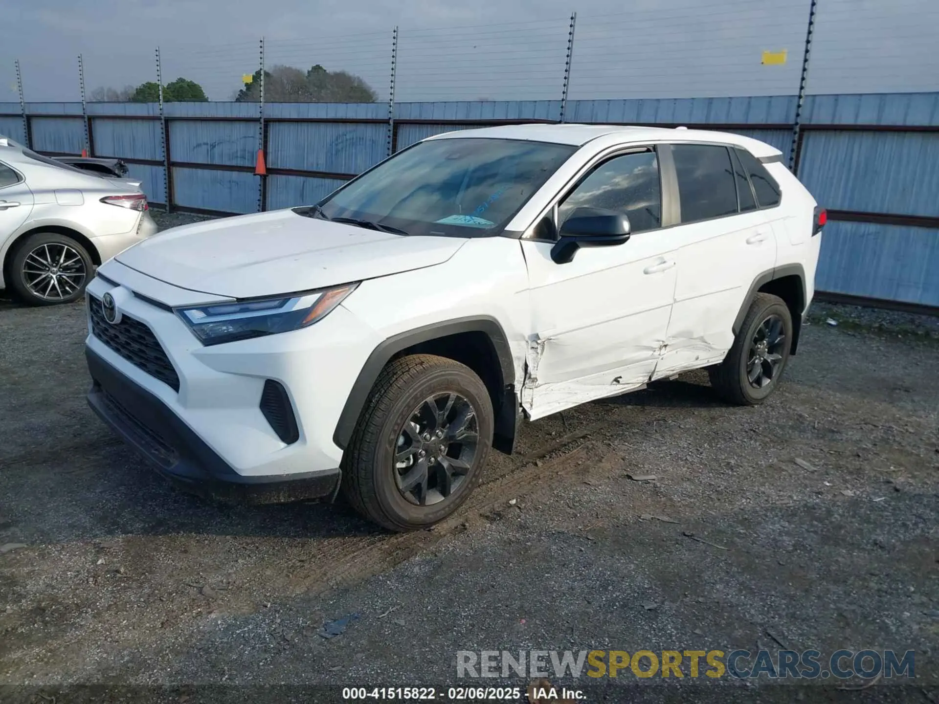 2 Photograph of a damaged car 2T3H1RFV5RW355844 TOYOTA RAV4 2024