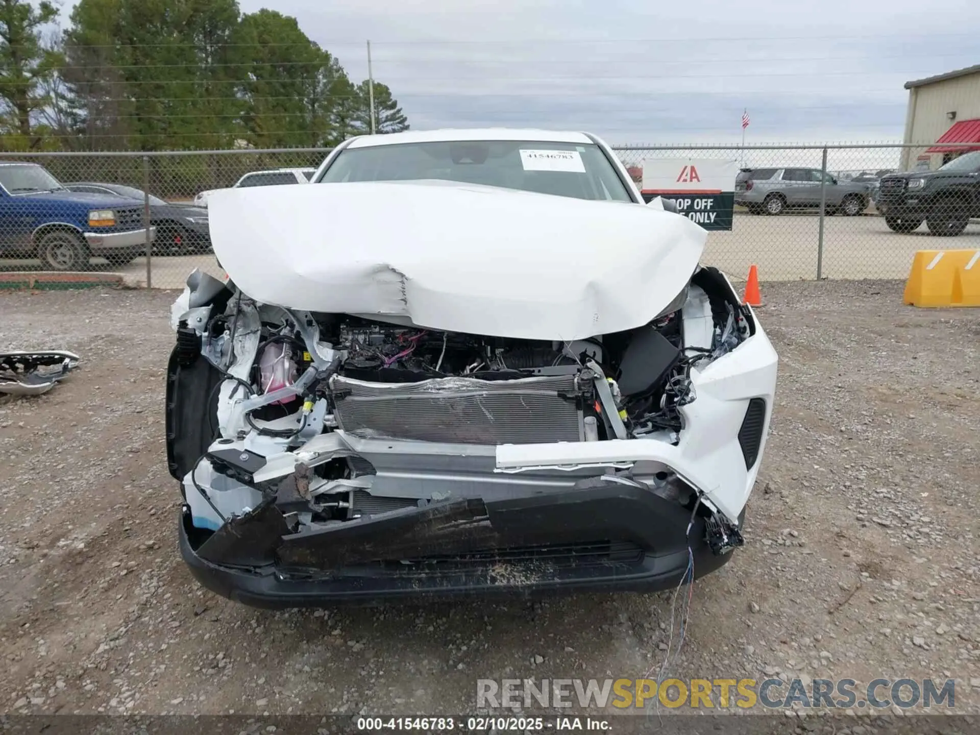 12 Photograph of a damaged car 2T3H1RFV6RC293484 TOYOTA RAV4 2024