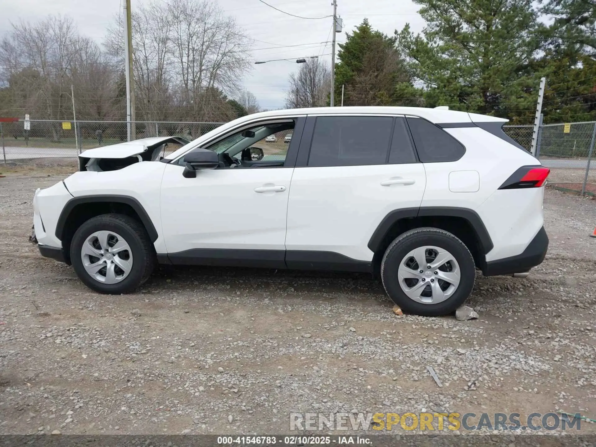 14 Photograph of a damaged car 2T3H1RFV6RC293484 TOYOTA RAV4 2024