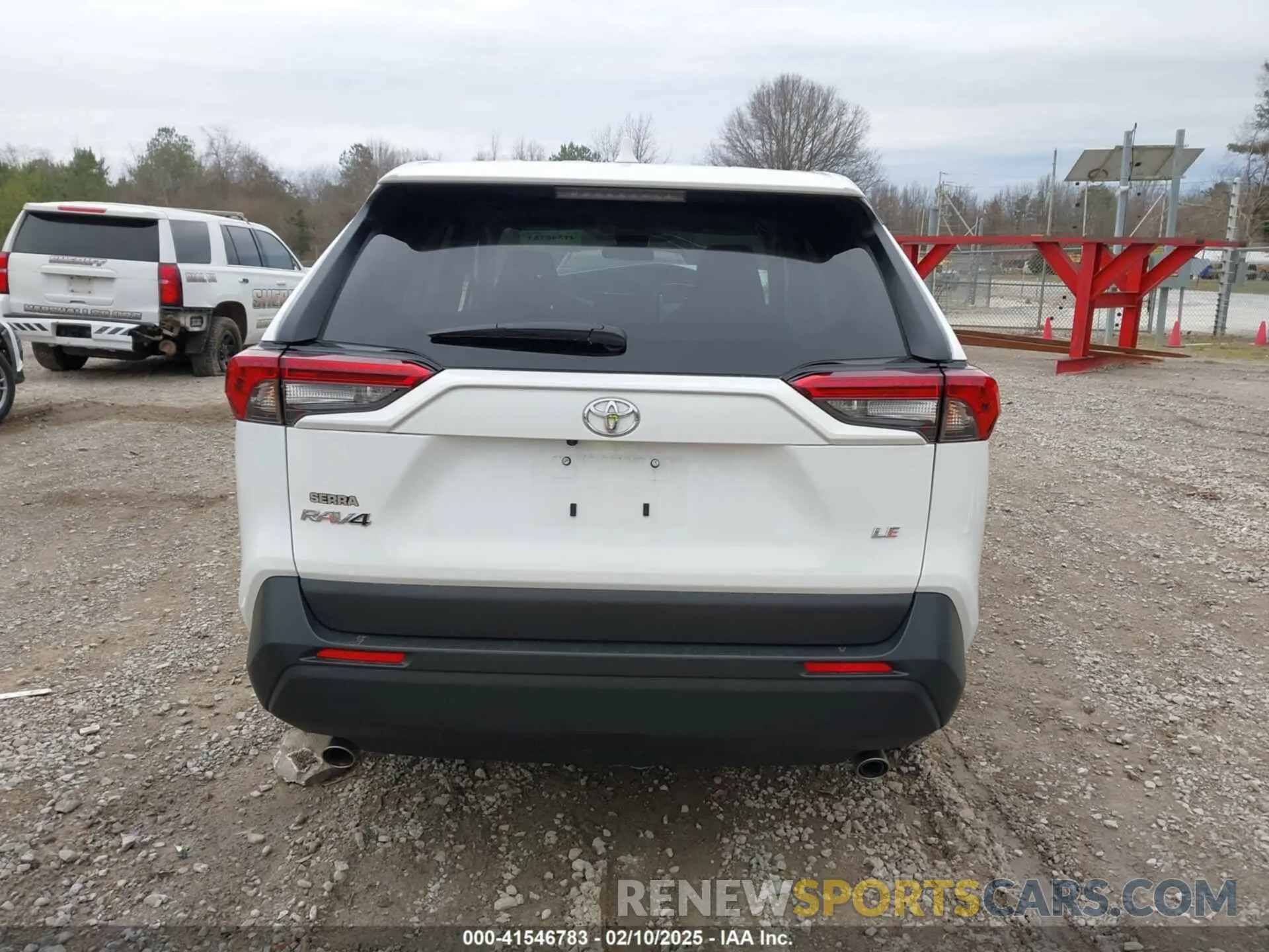 16 Photograph of a damaged car 2T3H1RFV6RC293484 TOYOTA RAV4 2024