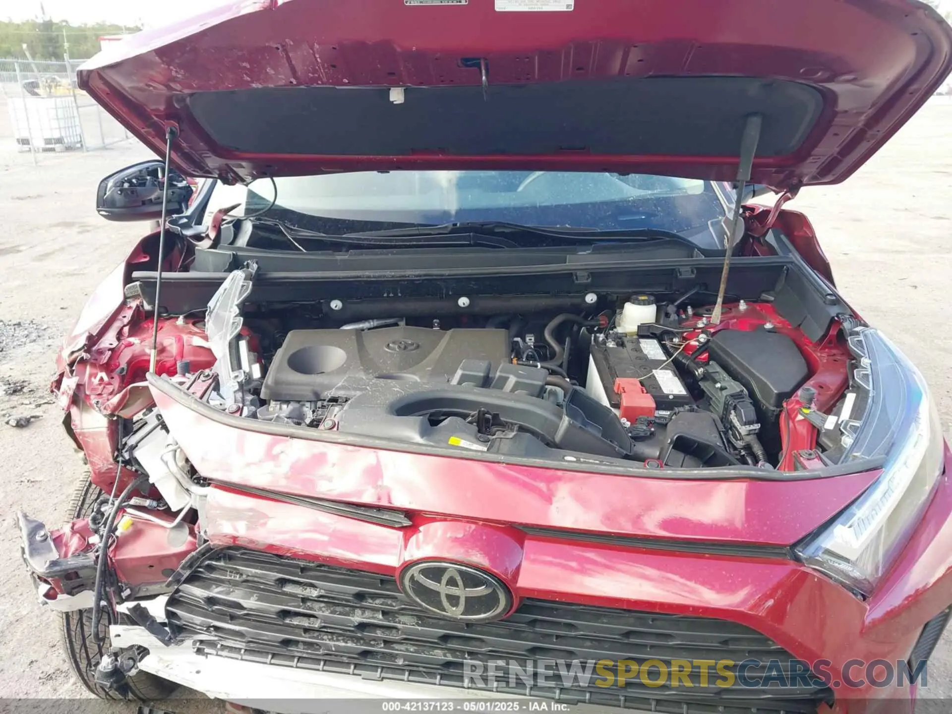 10 Photograph of a damaged car 2T3H1RFV6RW302635 TOYOTA RAV4 2024