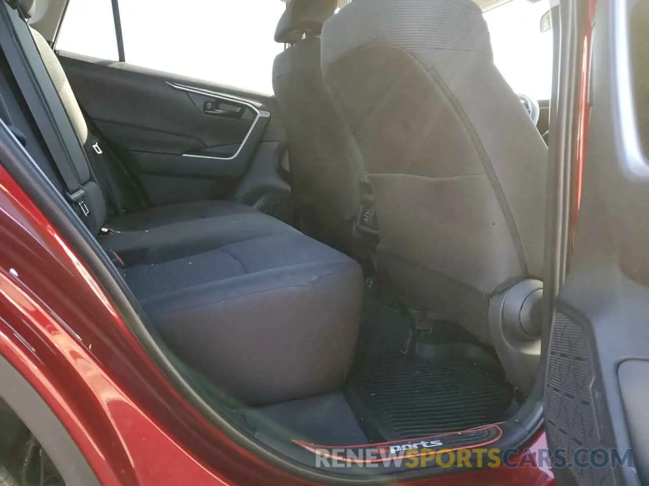11 Photograph of a damaged car 2T3H1RFV6RW316227 TOYOTA RAV4 2024