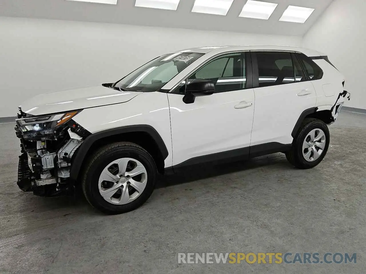 1 Photograph of a damaged car 2T3H1RFV6RW319564 TOYOTA RAV4 2024
