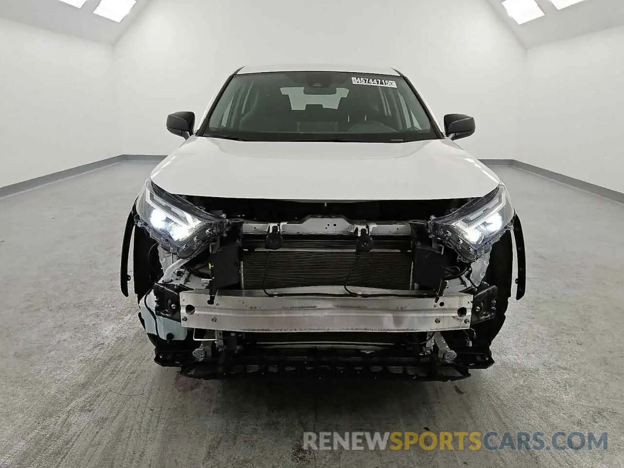 5 Photograph of a damaged car 2T3H1RFV6RW319564 TOYOTA RAV4 2024