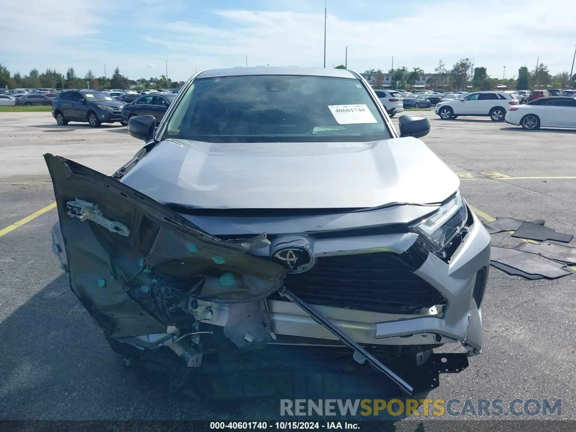 12 Photograph of a damaged car 2T3H1RFV7RC279464 TOYOTA RAV4 2024