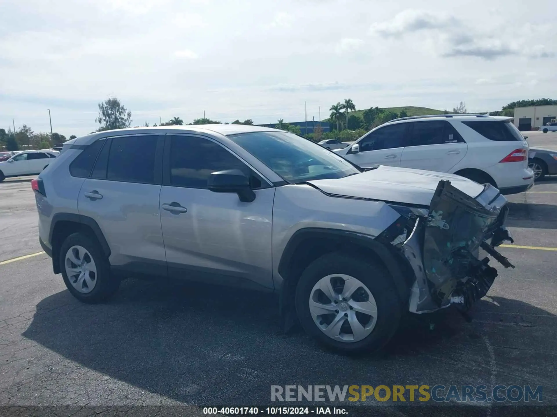 13 Photograph of a damaged car 2T3H1RFV7RC279464 TOYOTA RAV4 2024