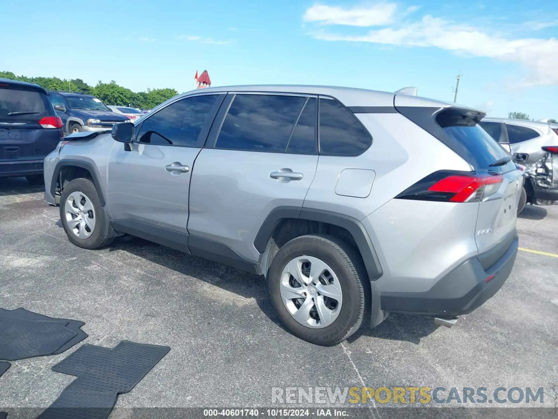 3 Photograph of a damaged car 2T3H1RFV7RC279464 TOYOTA RAV4 2024