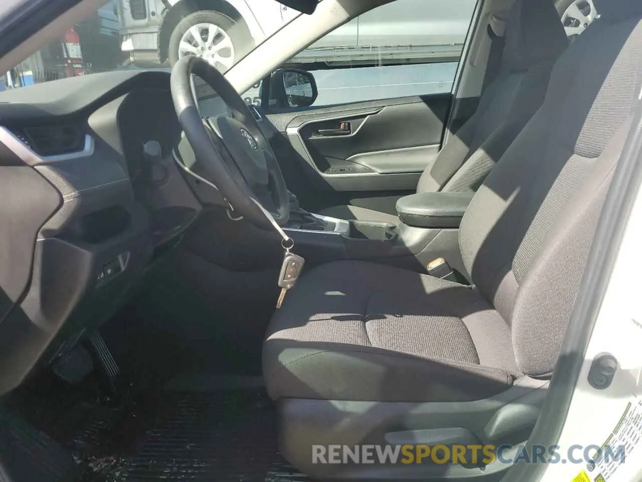 7 Photograph of a damaged car 2T3H1RFV7RC280372 TOYOTA RAV4 2024