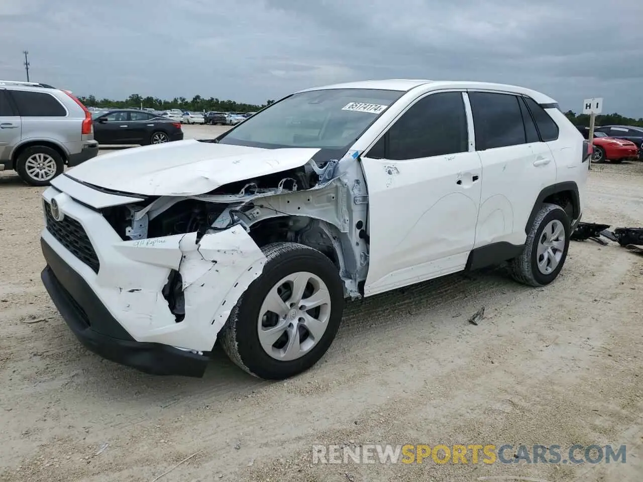 1 Photograph of a damaged car 2T3H1RFV7RW314261 TOYOTA RAV4 2024