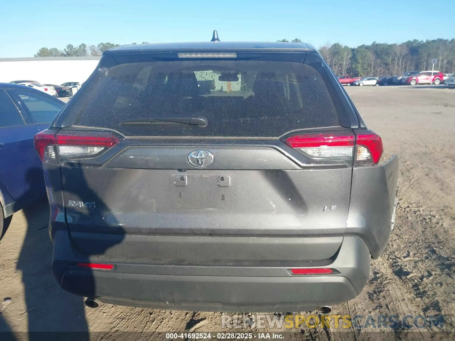16 Photograph of a damaged car 2T3H1RFV8RC297407 TOYOTA RAV4 2024