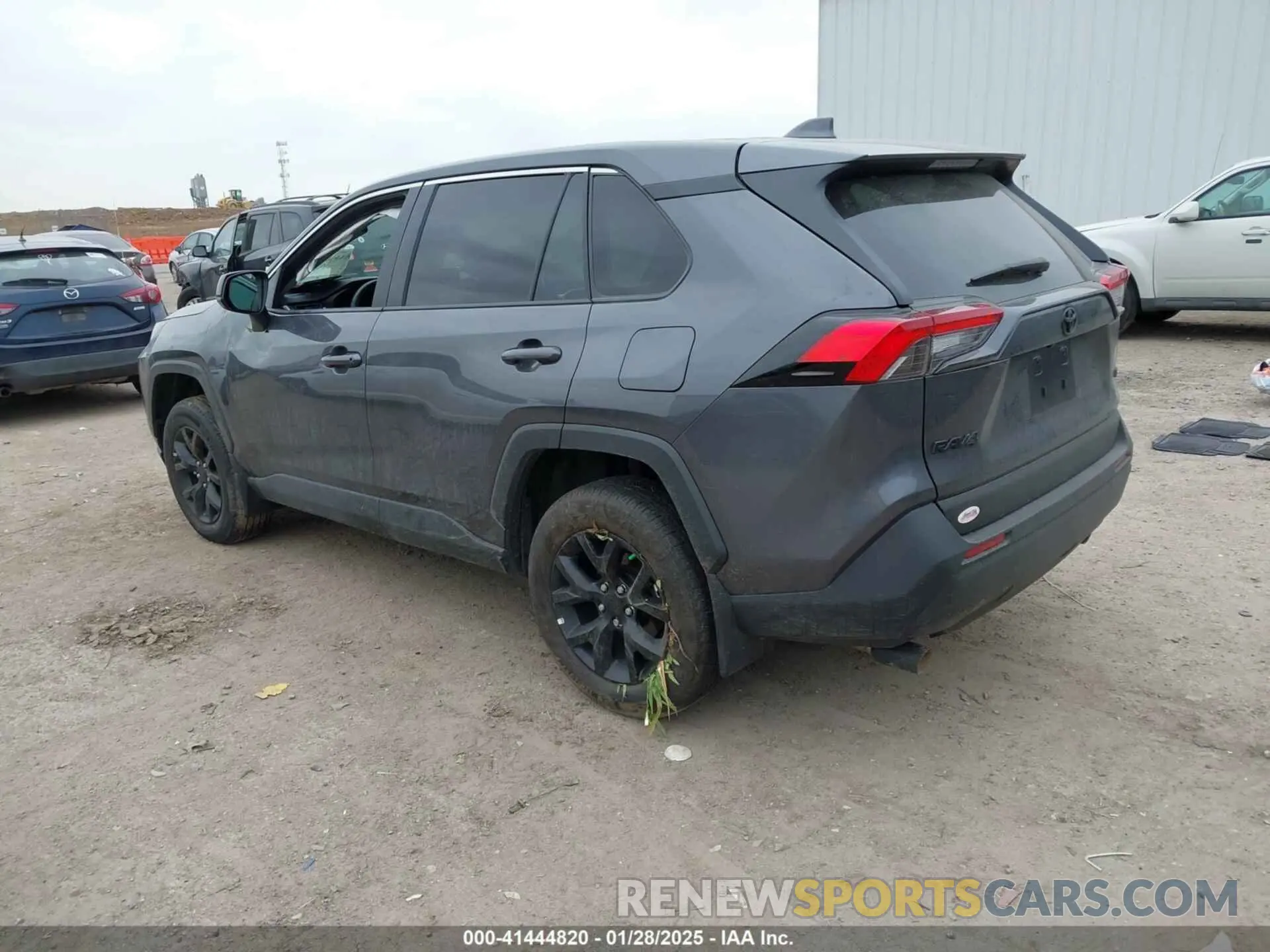 3 Photograph of a damaged car 2T3H1RFV8RC301133 TOYOTA RAV4 2024