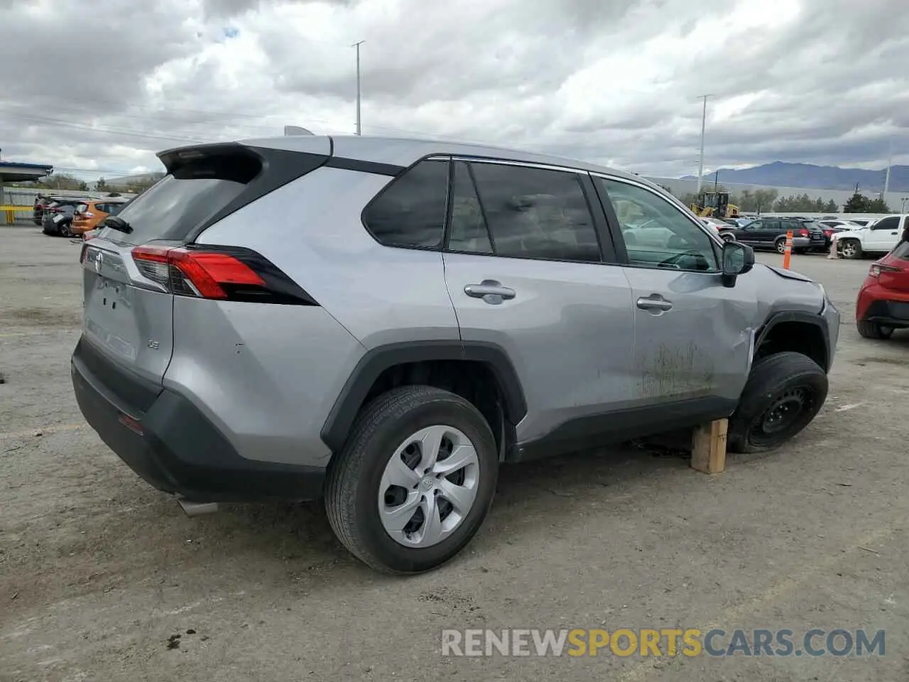 3 Photograph of a damaged car 2T3H1RFV8RW321834 TOYOTA RAV4 2024