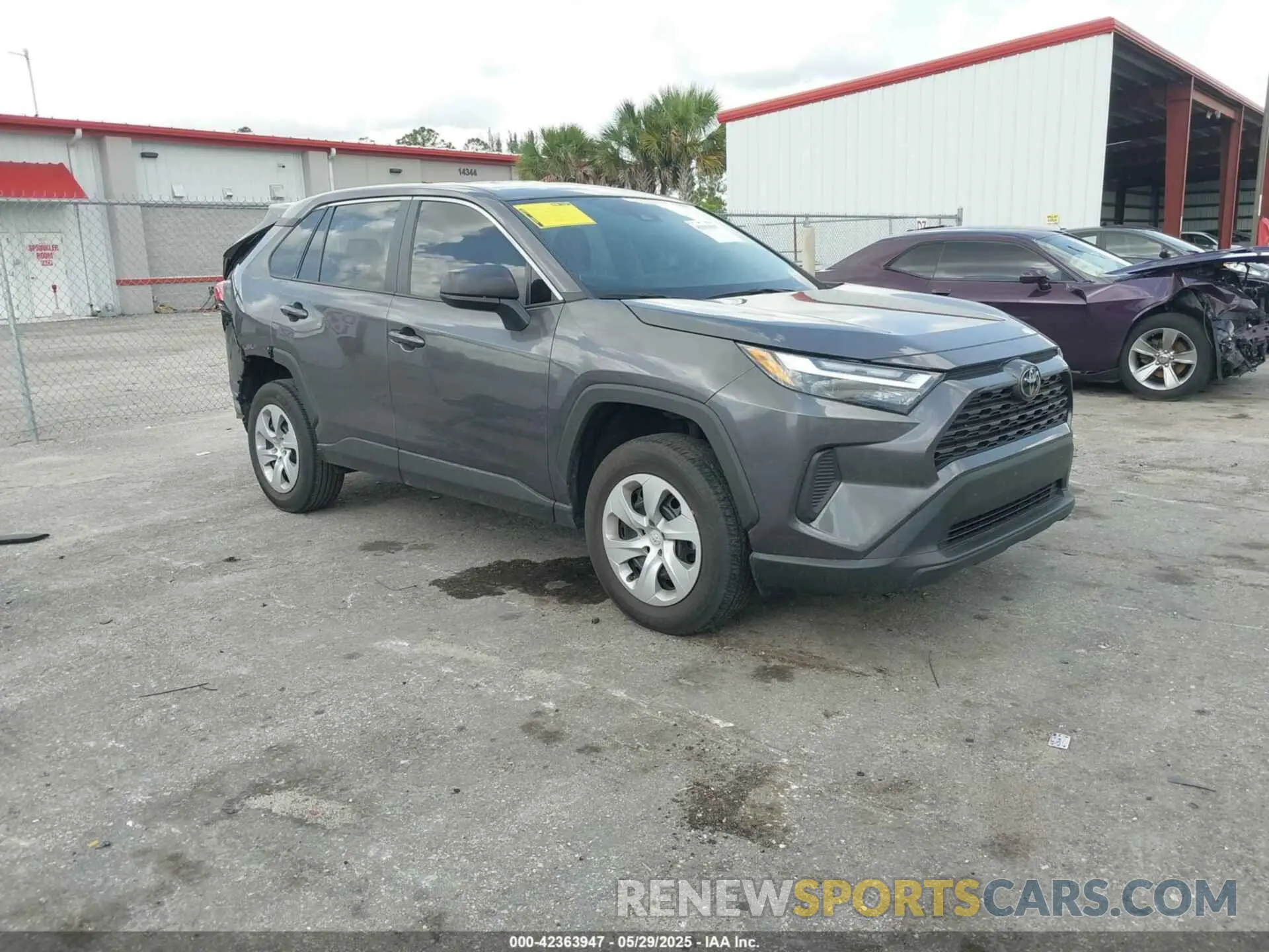 1 Photograph of a damaged car 2T3H1RFV9RC255814 TOYOTA RAV4 2024