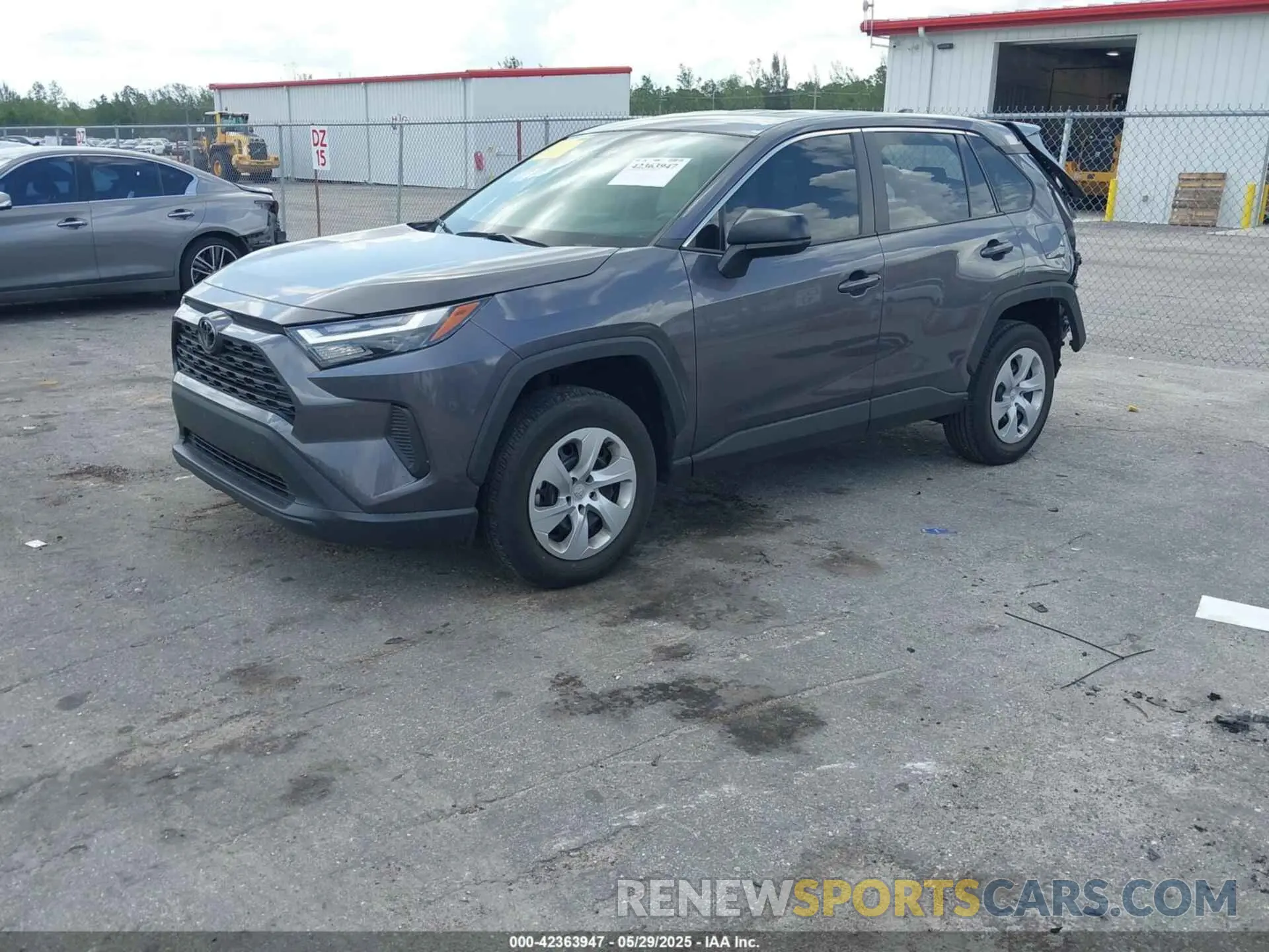 2 Photograph of a damaged car 2T3H1RFV9RC255814 TOYOTA RAV4 2024