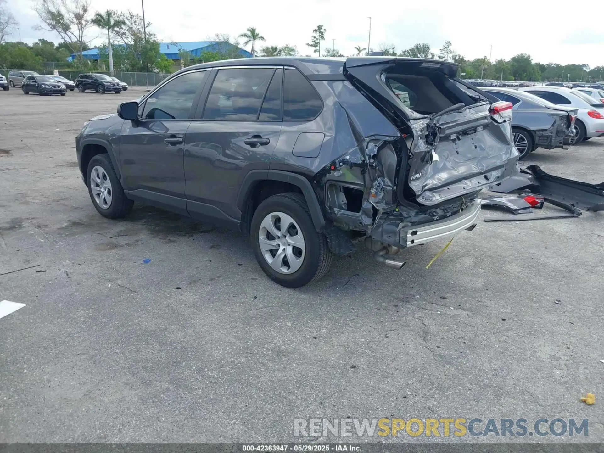 3 Photograph of a damaged car 2T3H1RFV9RC255814 TOYOTA RAV4 2024