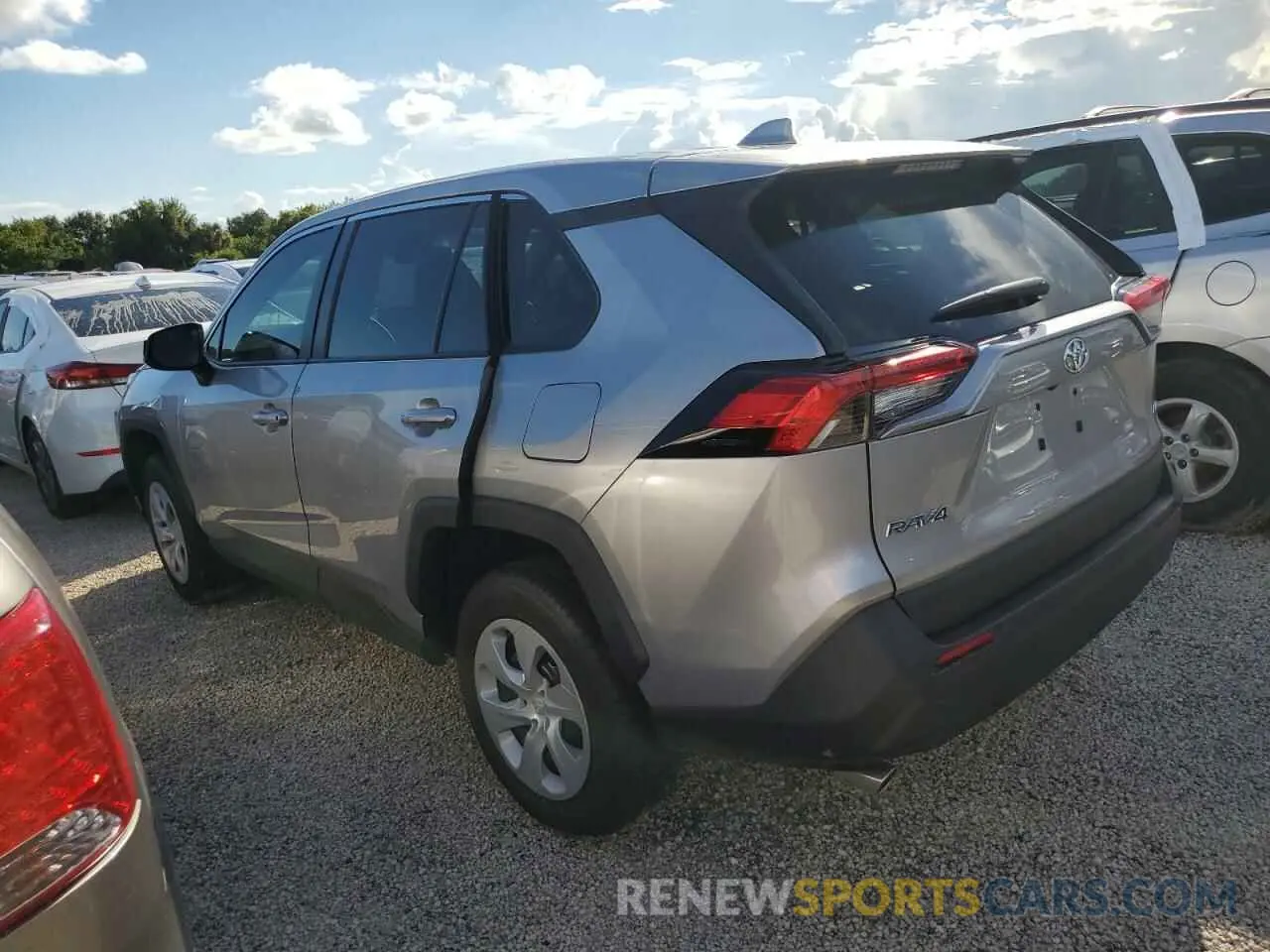 2 Photograph of a damaged car 2T3H1RFV9RC286996 TOYOTA RAV4 2024