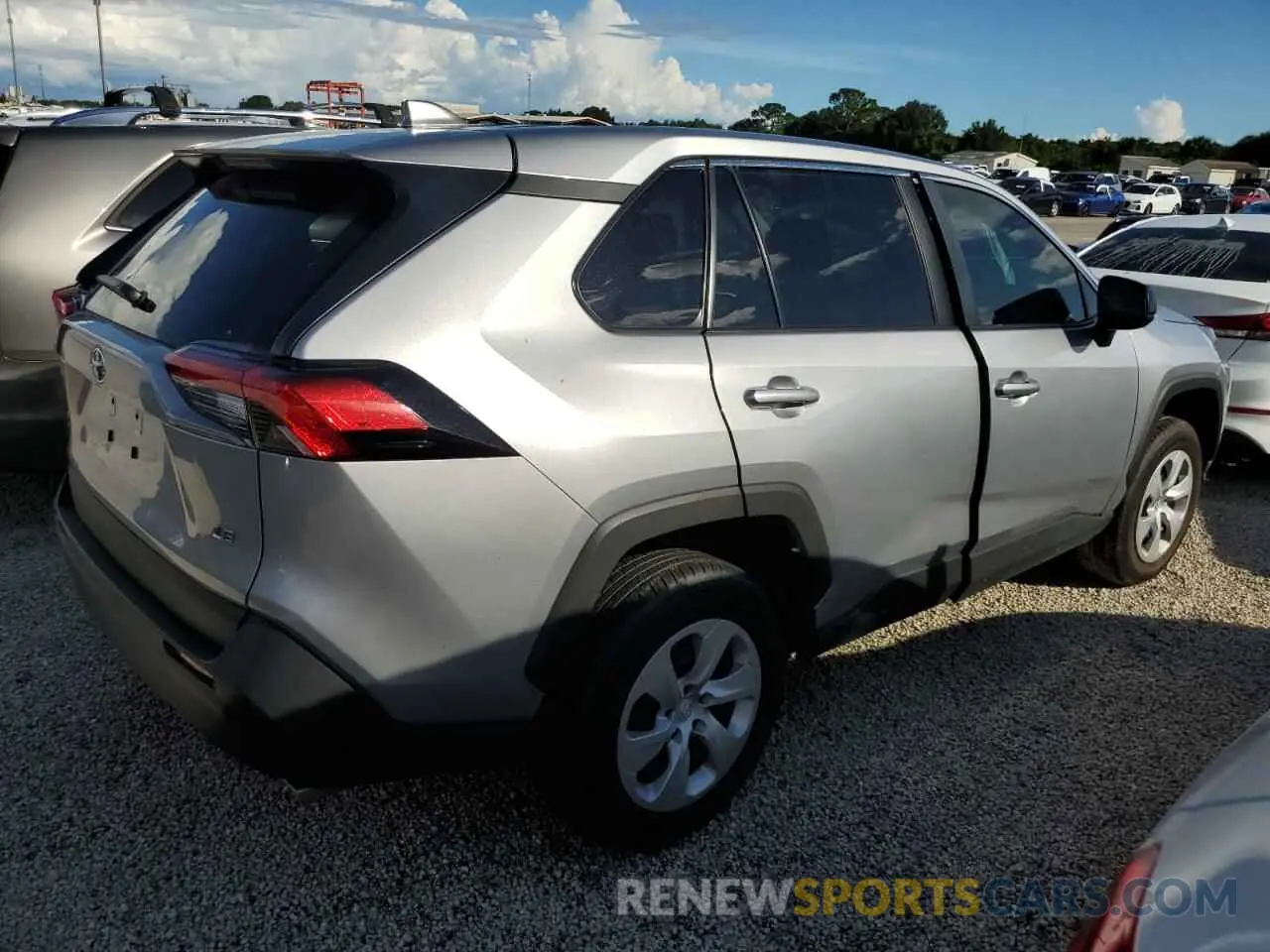 3 Photograph of a damaged car 2T3H1RFV9RC286996 TOYOTA RAV4 2024