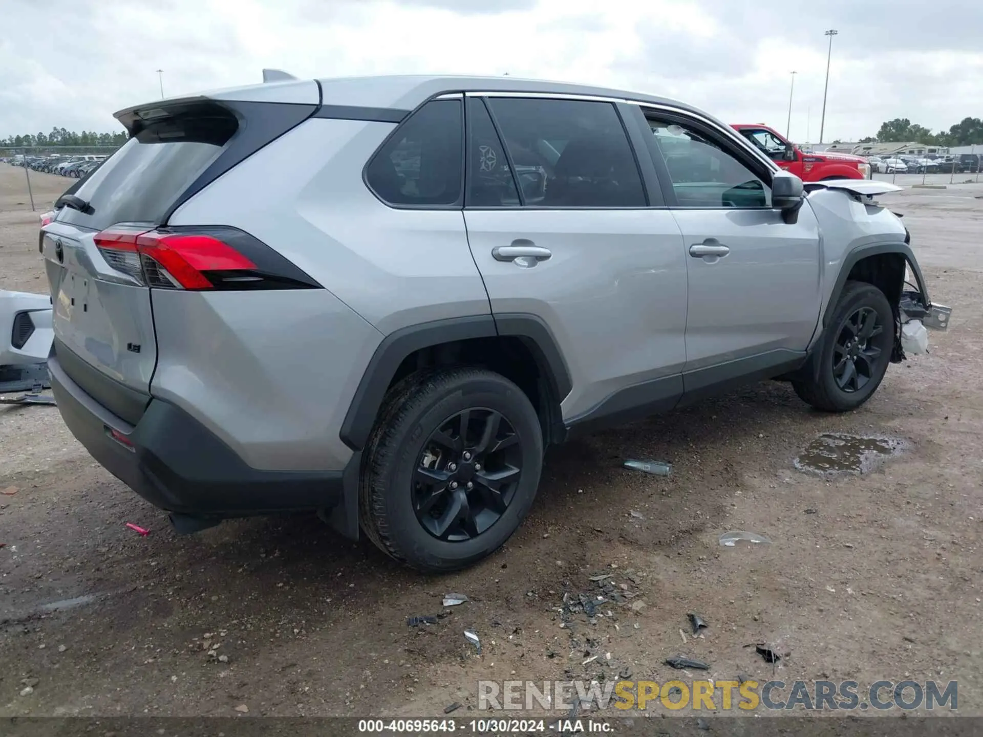 4 Photograph of a damaged car 2T3H1RFV9RW315699 TOYOTA RAV4 2024