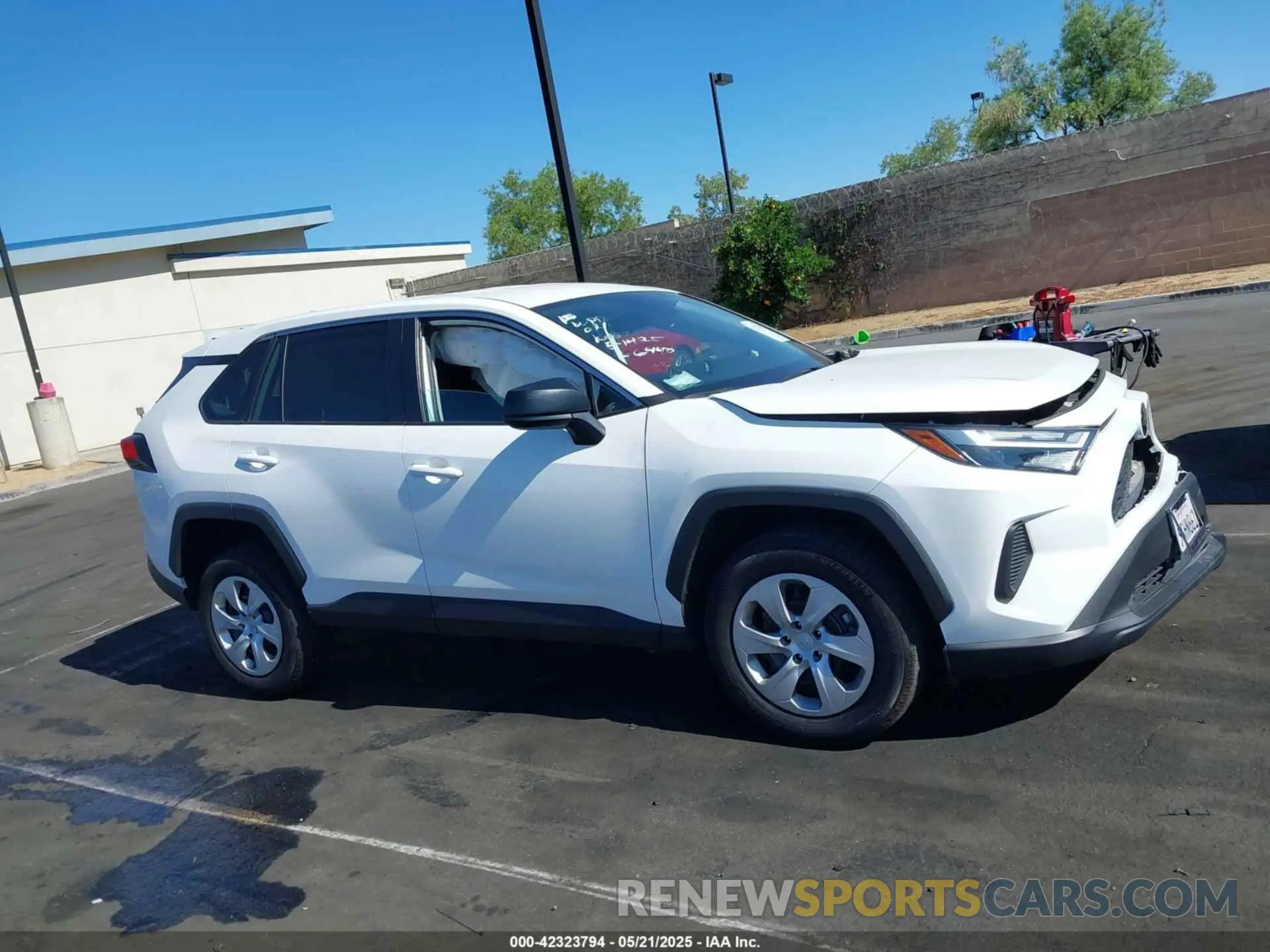 14 Photograph of a damaged car 2T3H1RFV9RW315864 TOYOTA RAV4 2024