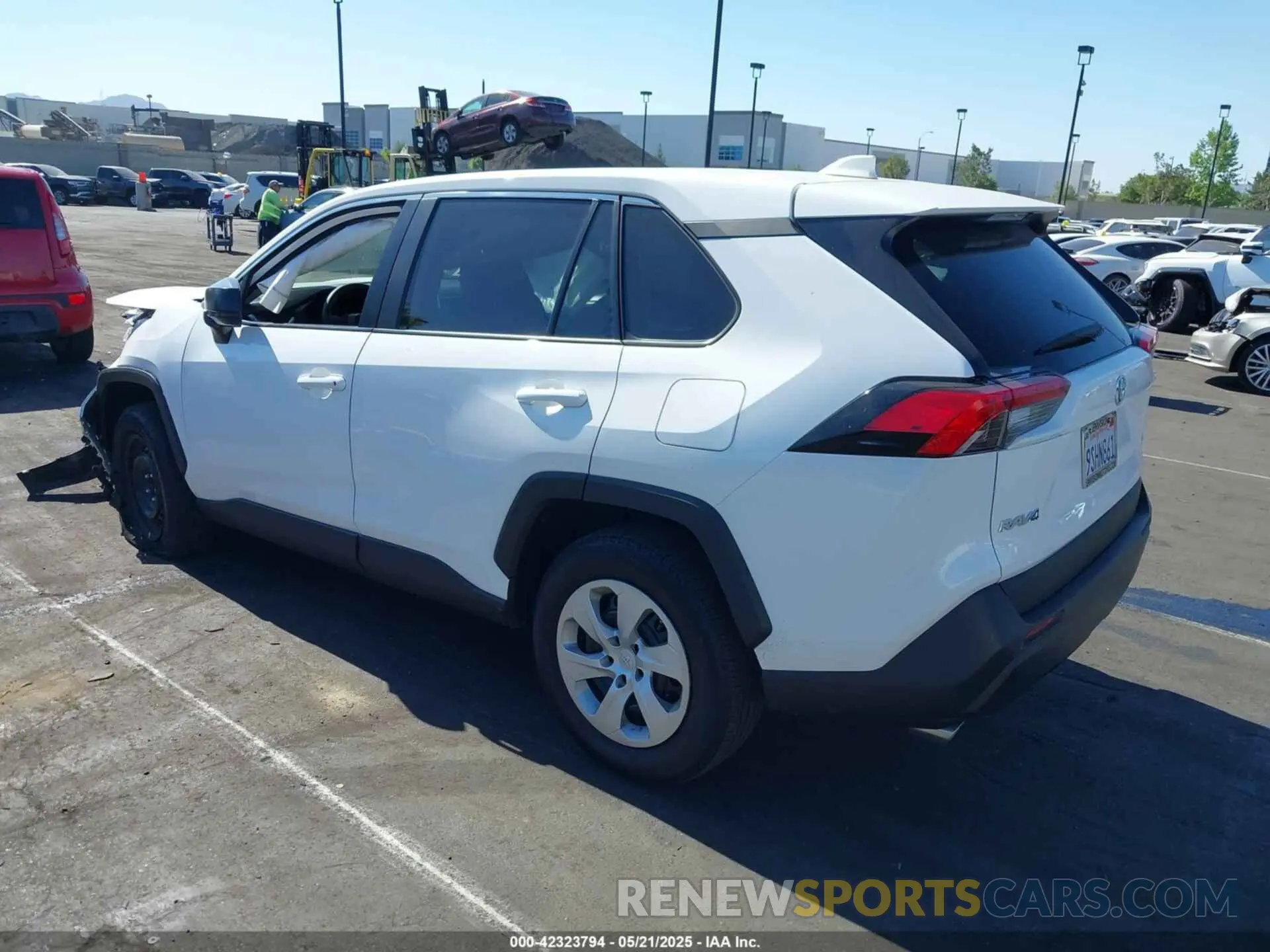 3 Photograph of a damaged car 2T3H1RFV9RW315864 TOYOTA RAV4 2024