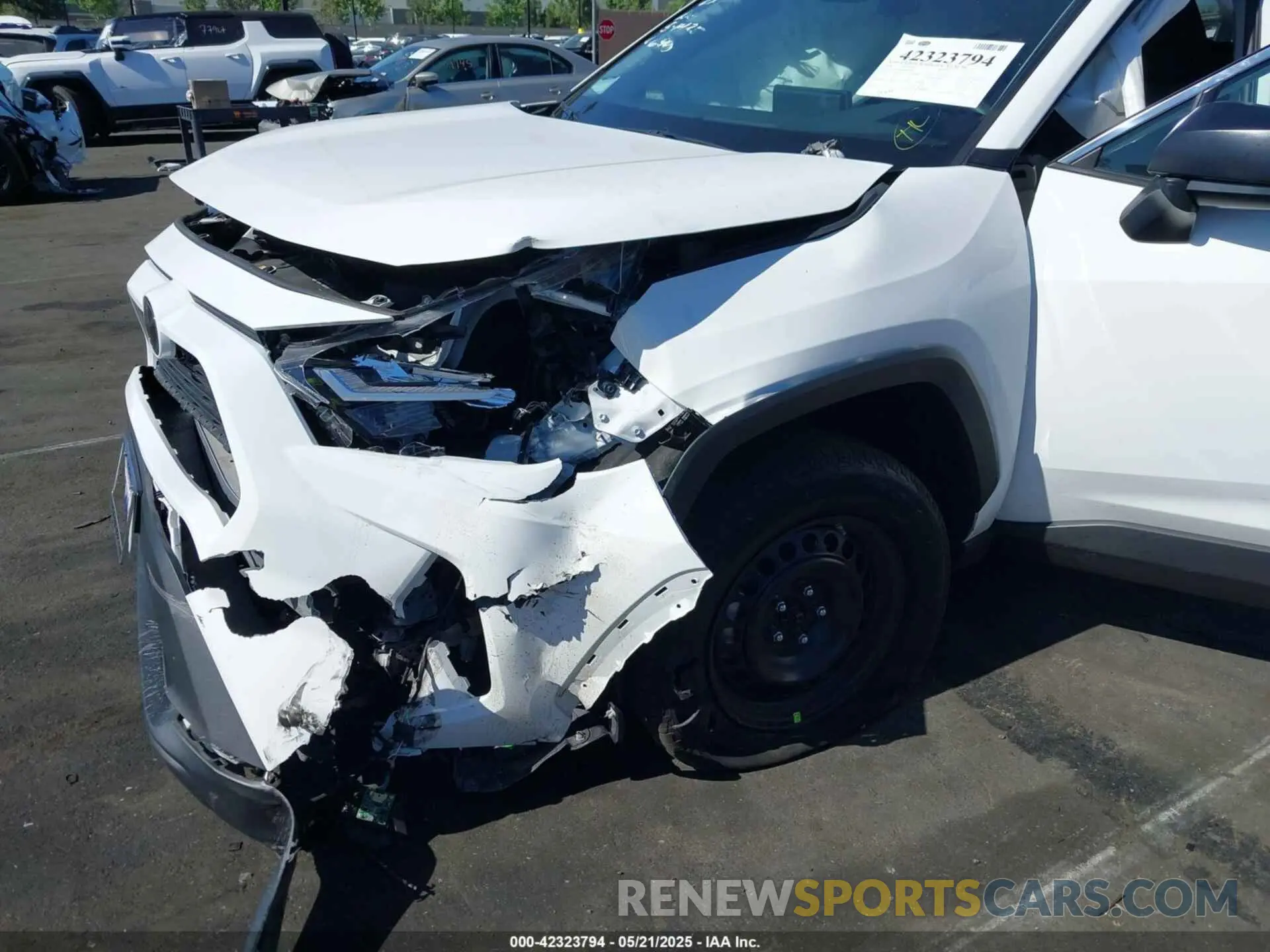 6 Photograph of a damaged car 2T3H1RFV9RW315864 TOYOTA RAV4 2024