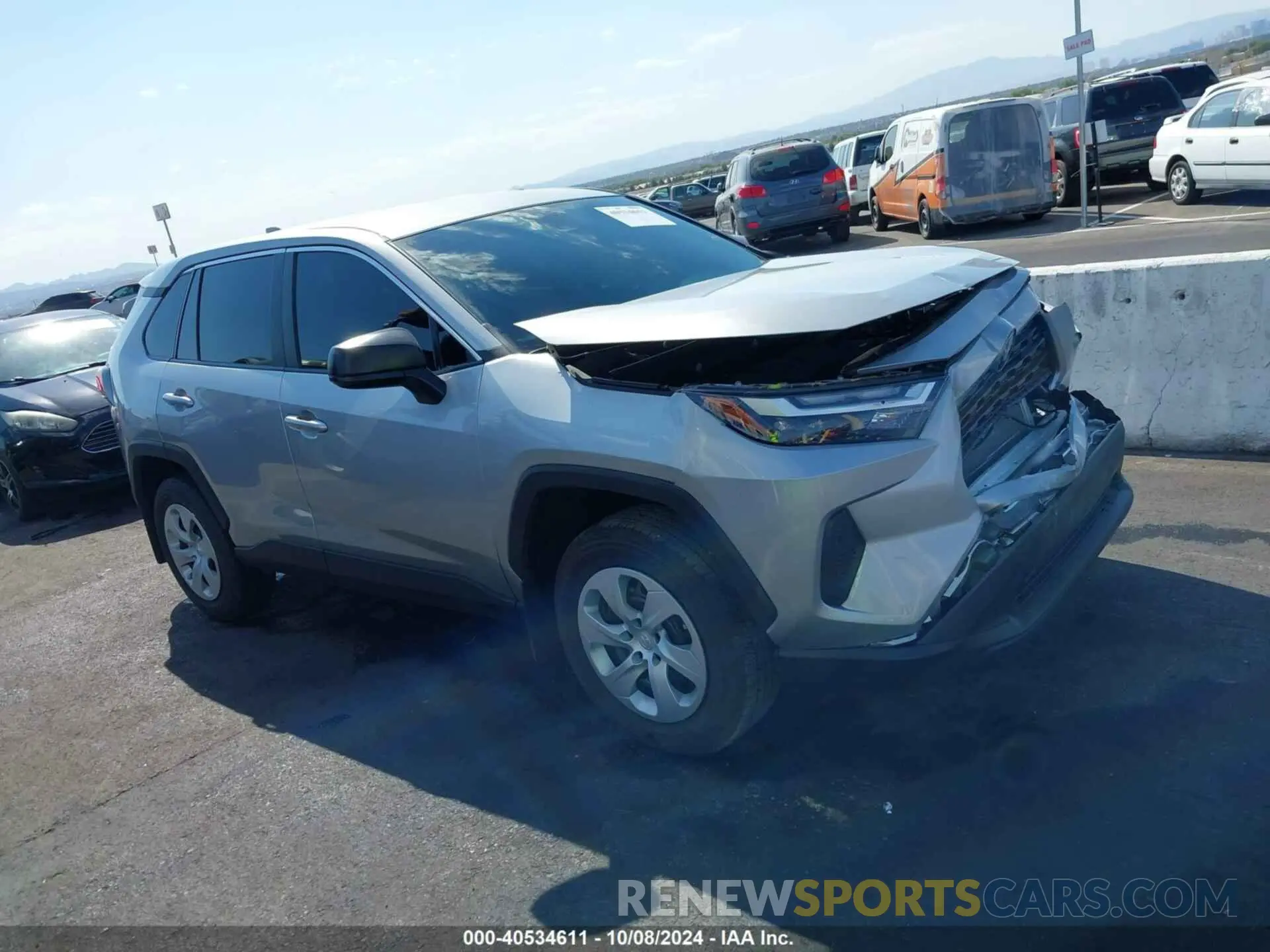 1 Photograph of a damaged car 2T3H1RFV9RW342224 TOYOTA RAV4 2024