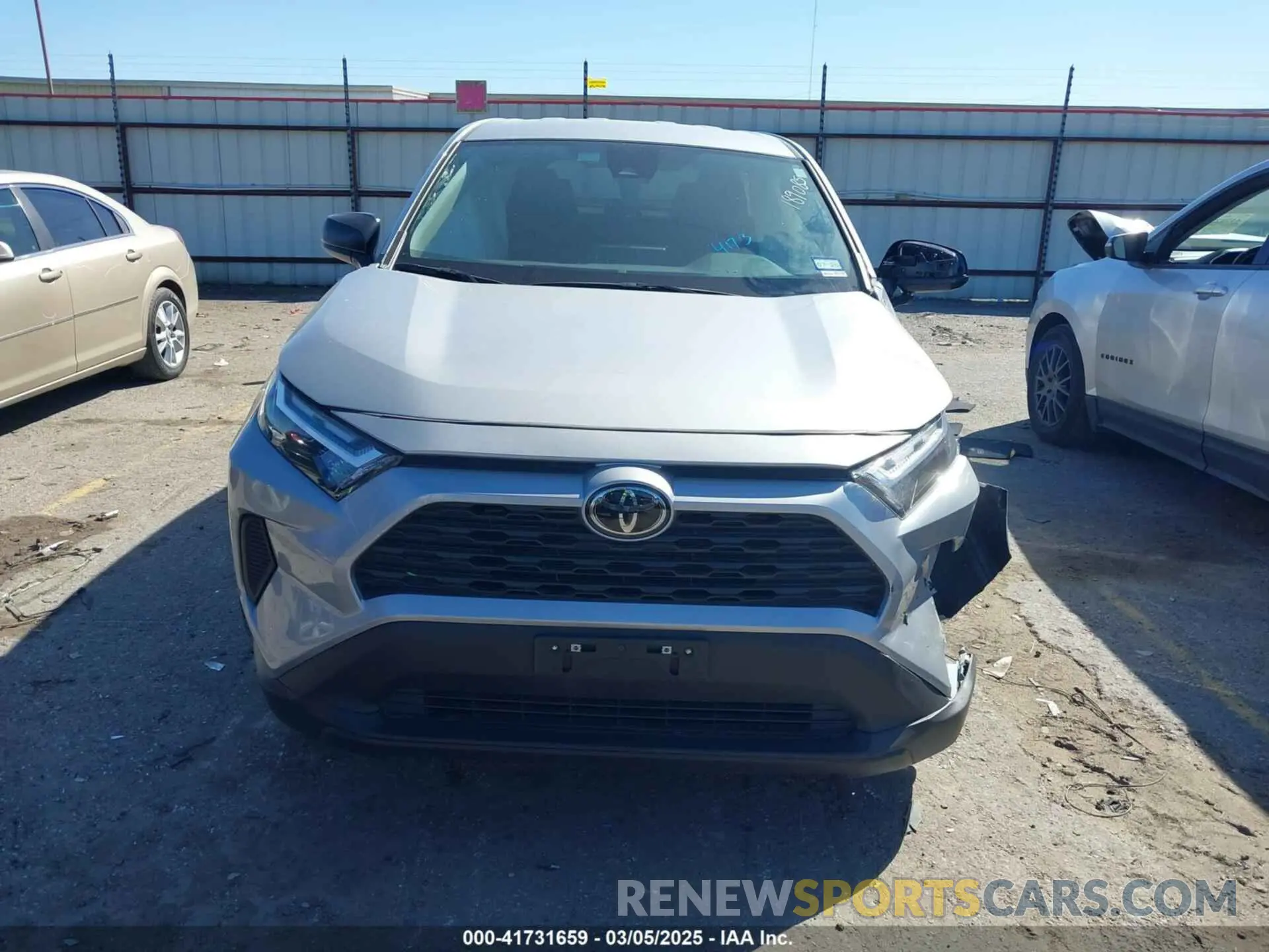 11 Photograph of a damaged car 2T3H1RFV9RW348024 TOYOTA RAV4 2024
