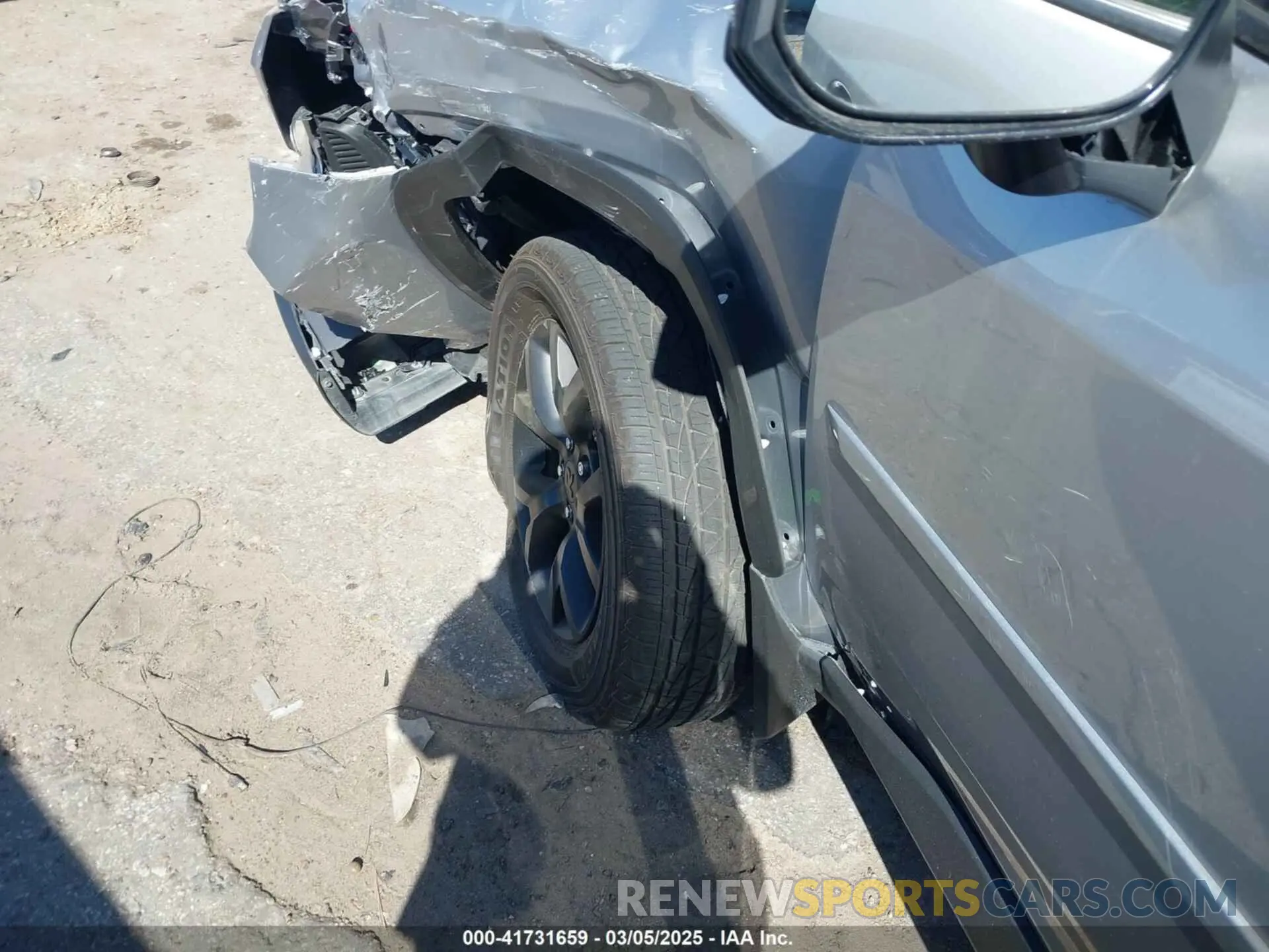 6 Photograph of a damaged car 2T3H1RFV9RW348024 TOYOTA RAV4 2024