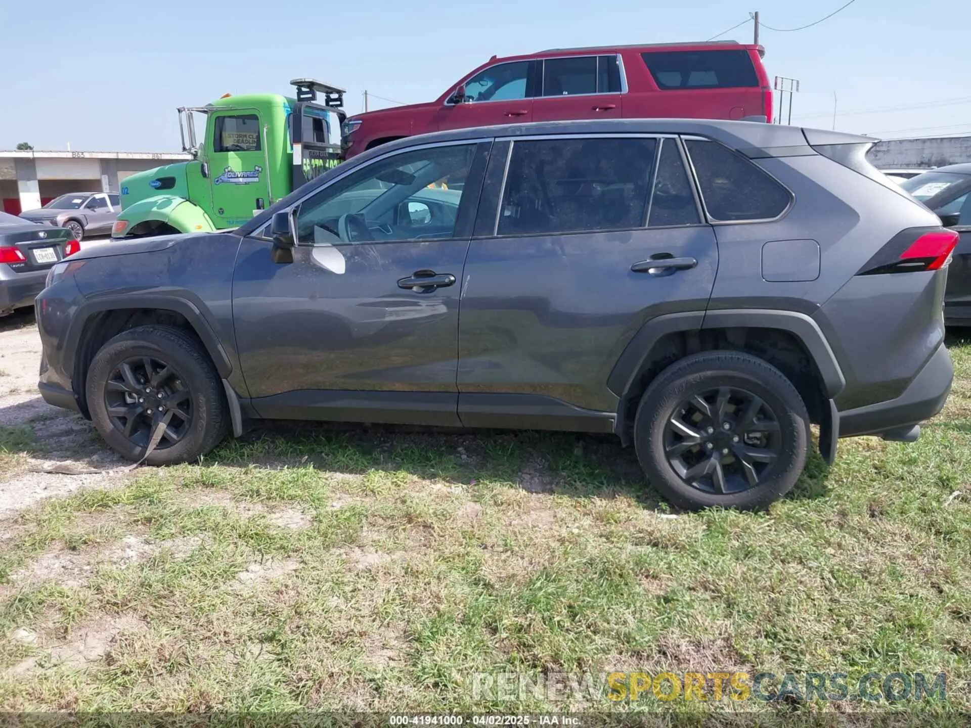 14 Photograph of a damaged car 2T3H1RFVXRC259872 TOYOTA RAV4 2024