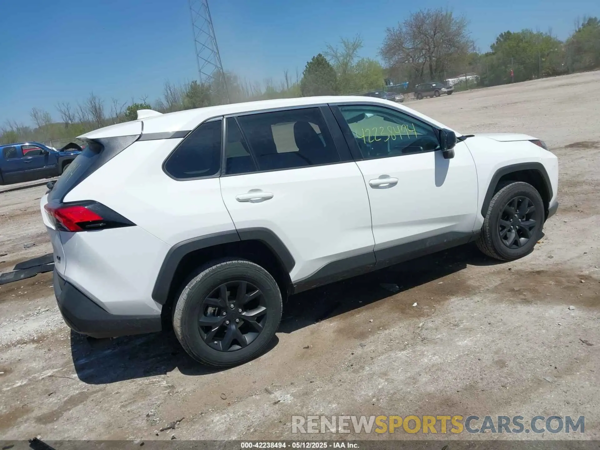 4 Photograph of a damaged car 2T3H1RFVXRW308874 TOYOTA RAV4 2024