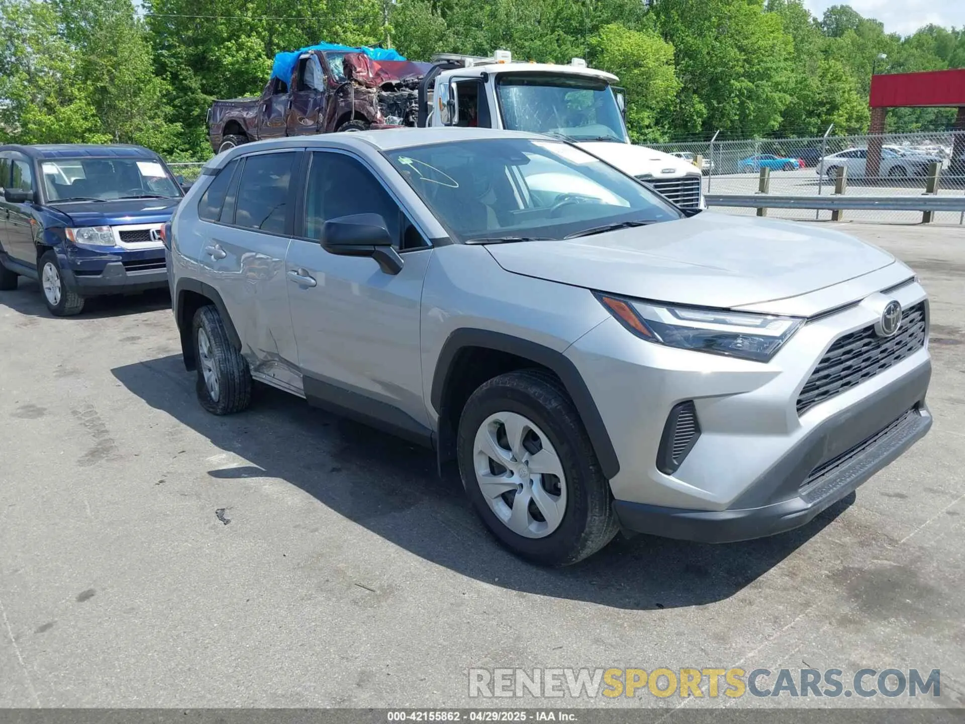 1 Photograph of a damaged car 2T3H1RFVXRW339817 TOYOTA RAV4 2024
