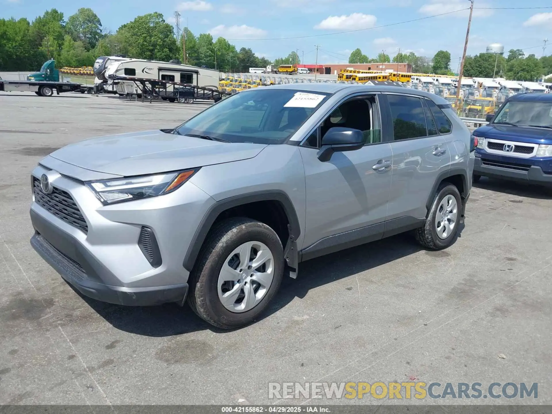 2 Photograph of a damaged car 2T3H1RFVXRW339817 TOYOTA RAV4 2024