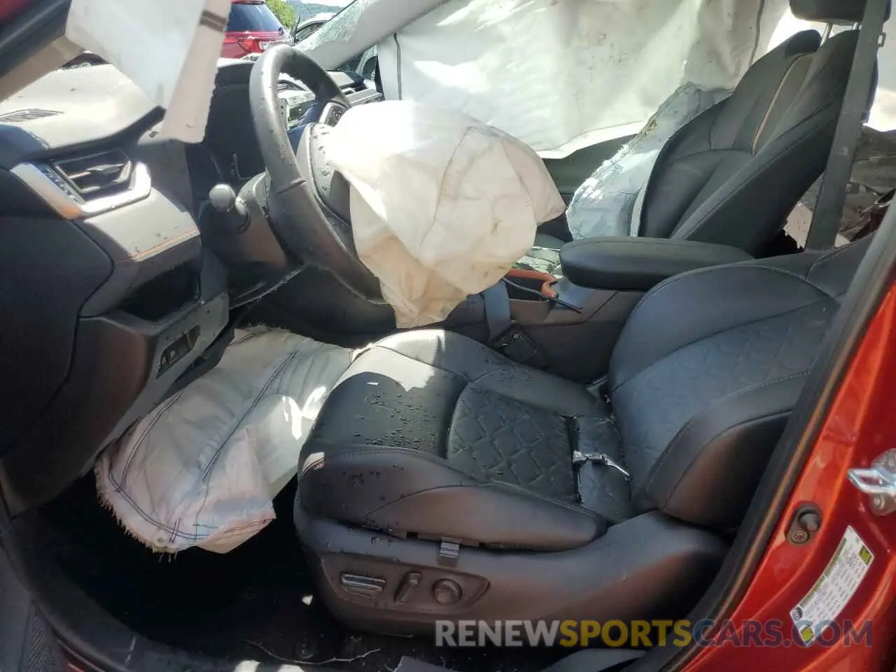 7 Photograph of a damaged car 2T3J1RFV0RW461264 TOYOTA RAV4 2024
