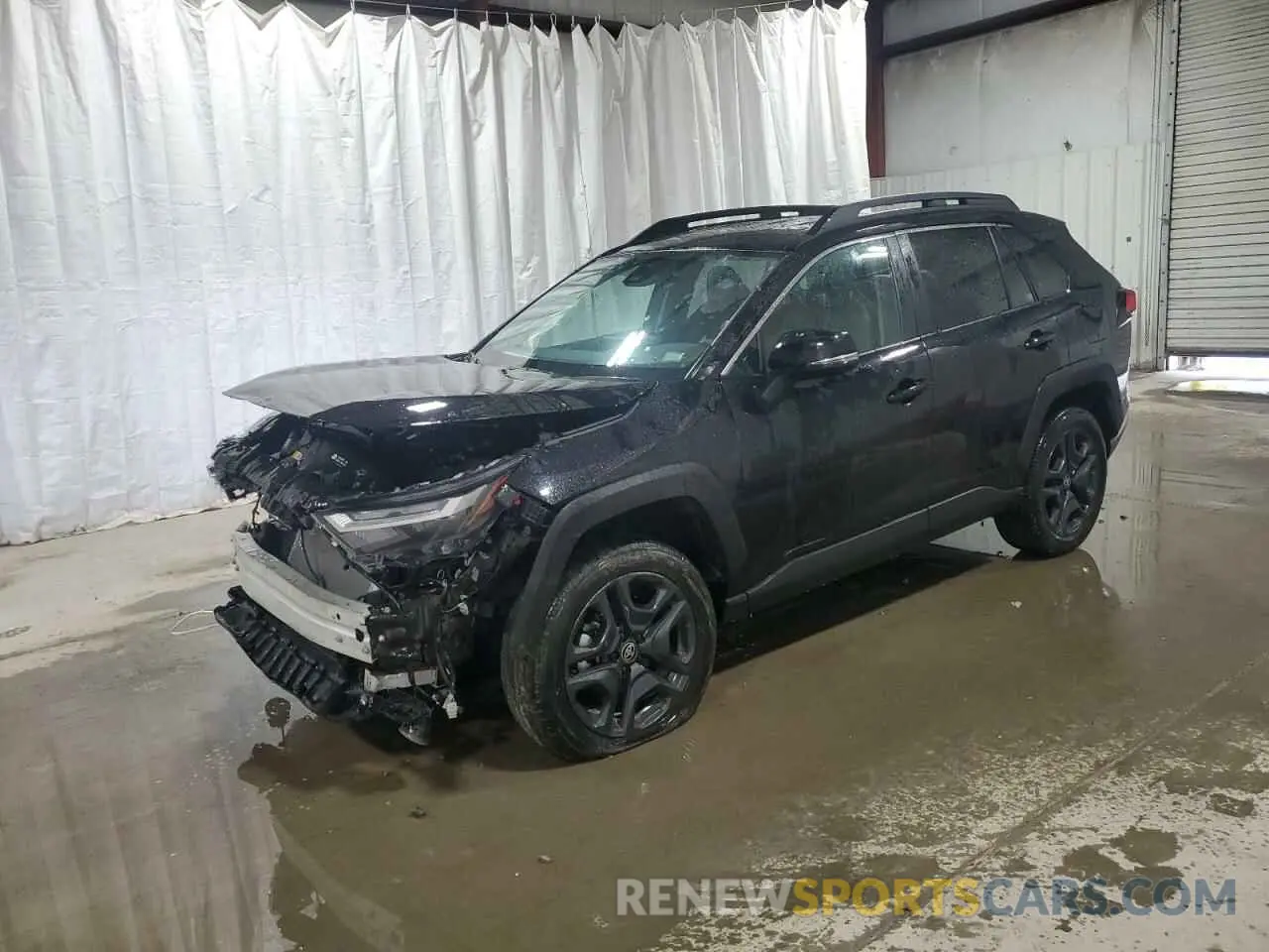 1 Photograph of a damaged car 2T3J1RFV0RW470529 TOYOTA RAV4 2024