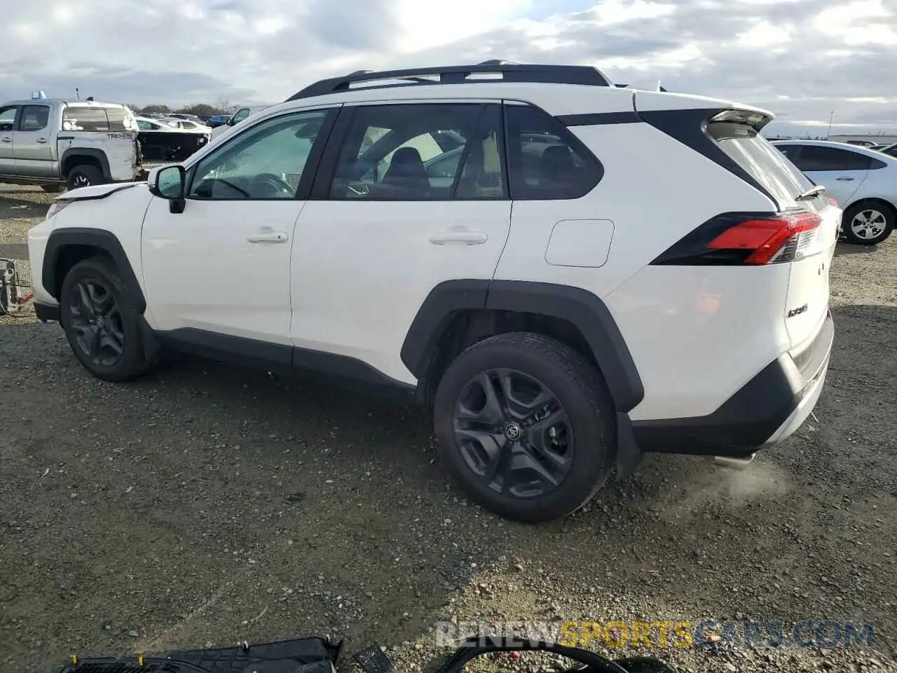2 Photograph of a damaged car 2T3J1RFV0RW489615 TOYOTA RAV4 2024