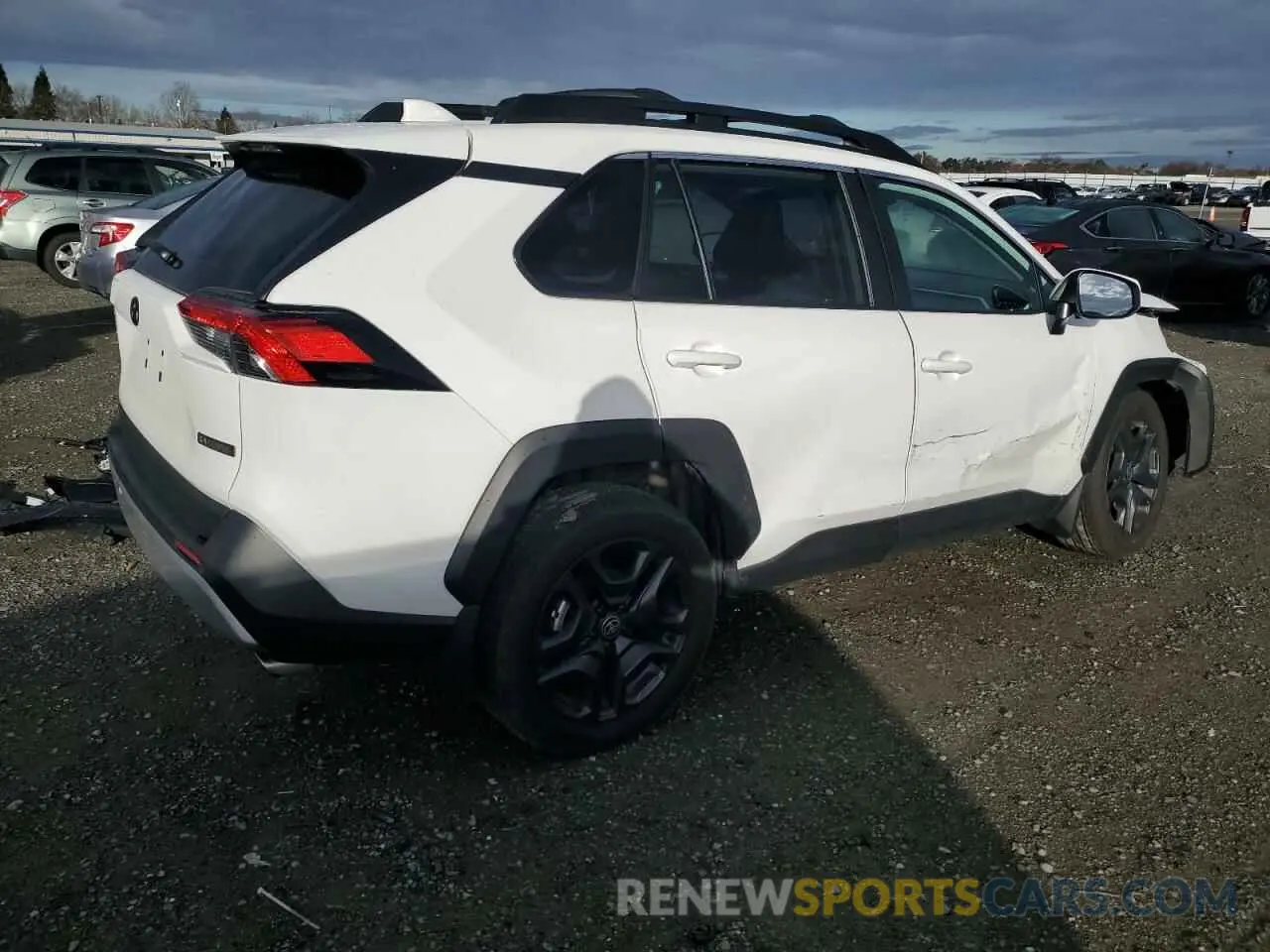 3 Photograph of a damaged car 2T3J1RFV0RW489615 TOYOTA RAV4 2024