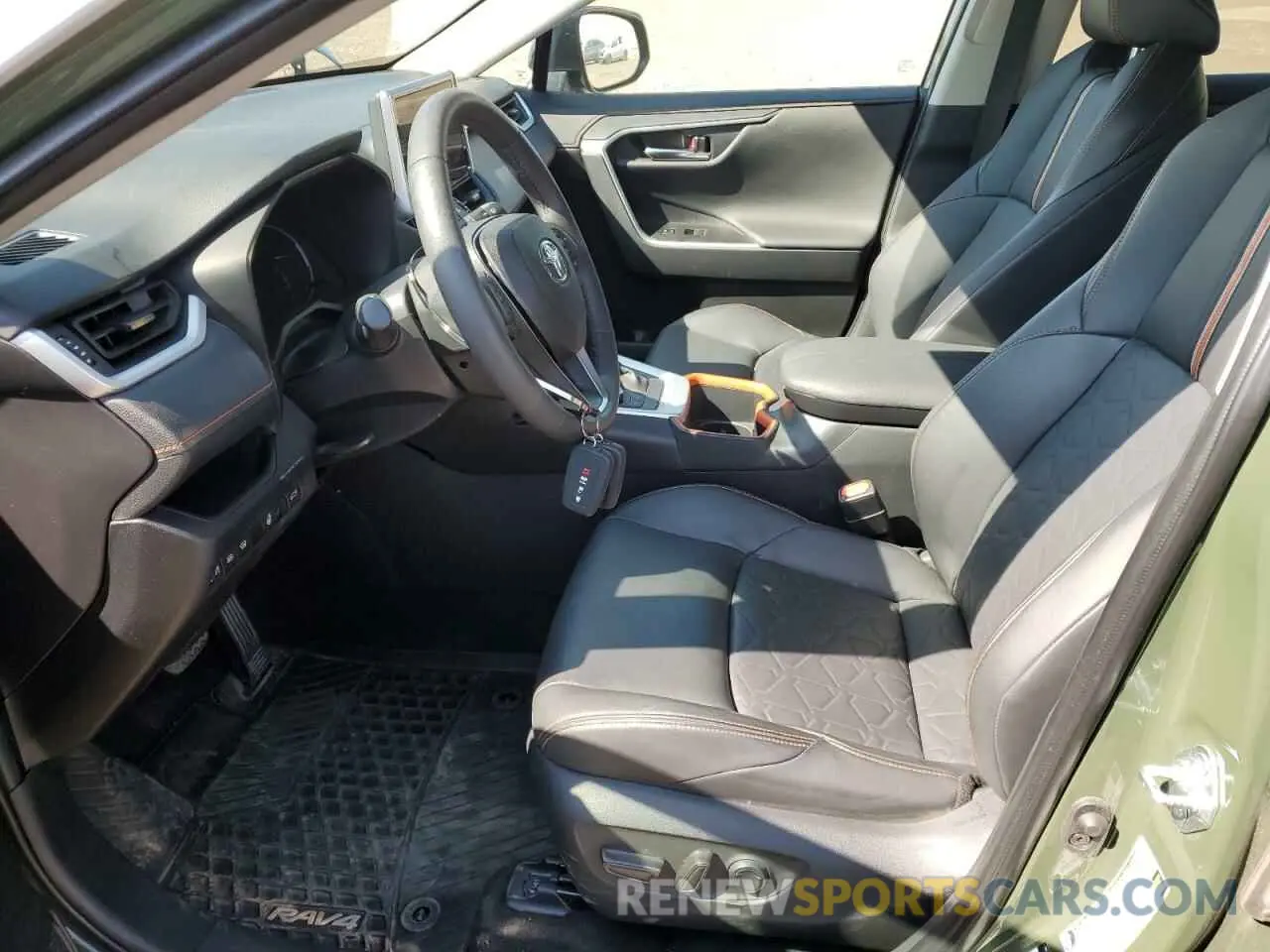 7 Photograph of a damaged car 2T3J1RFV1RW430332 TOYOTA RAV4 2024
