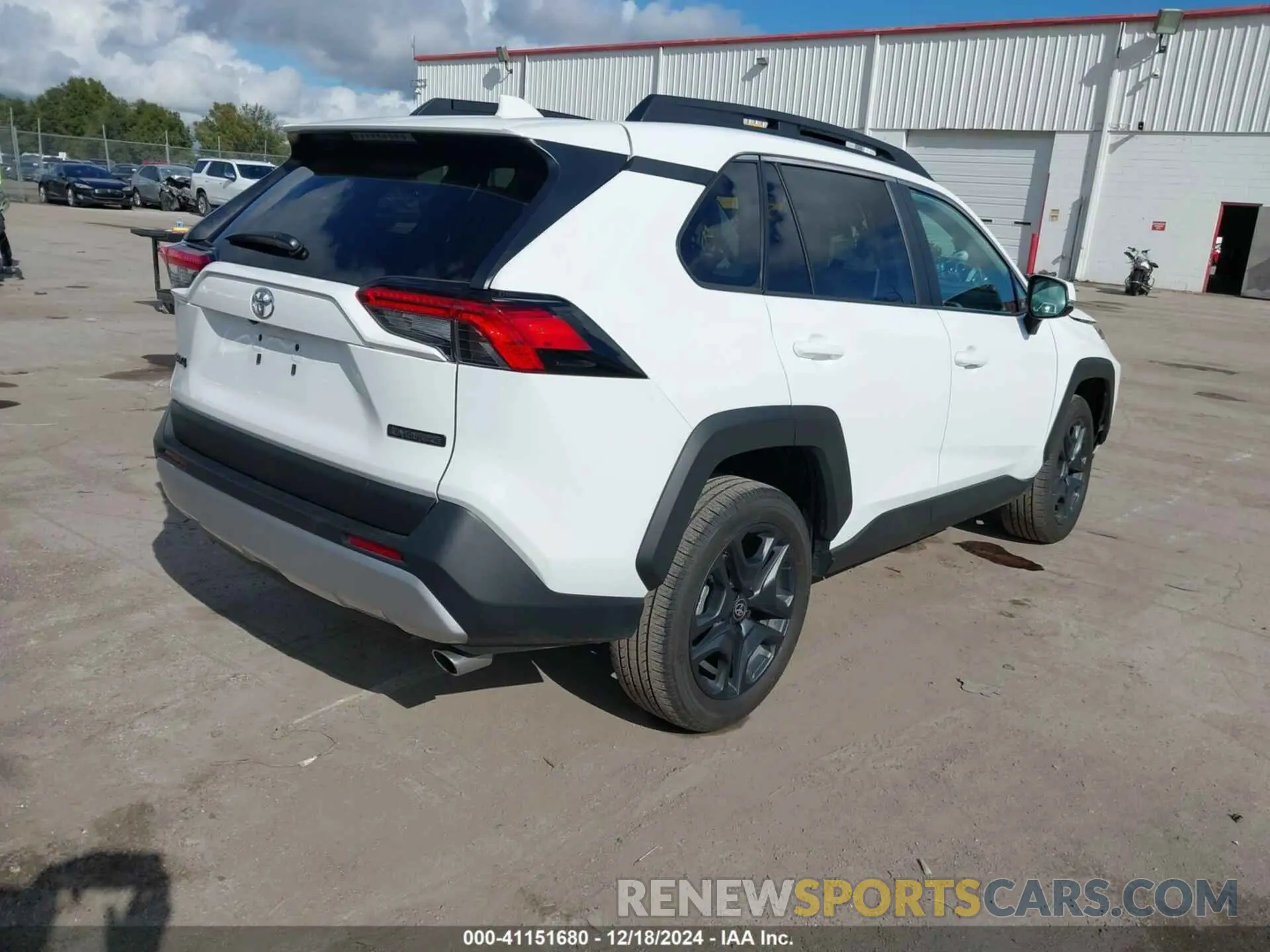 4 Photograph of a damaged car 2T3J1RFV1RW470698 TOYOTA RAV4 2024