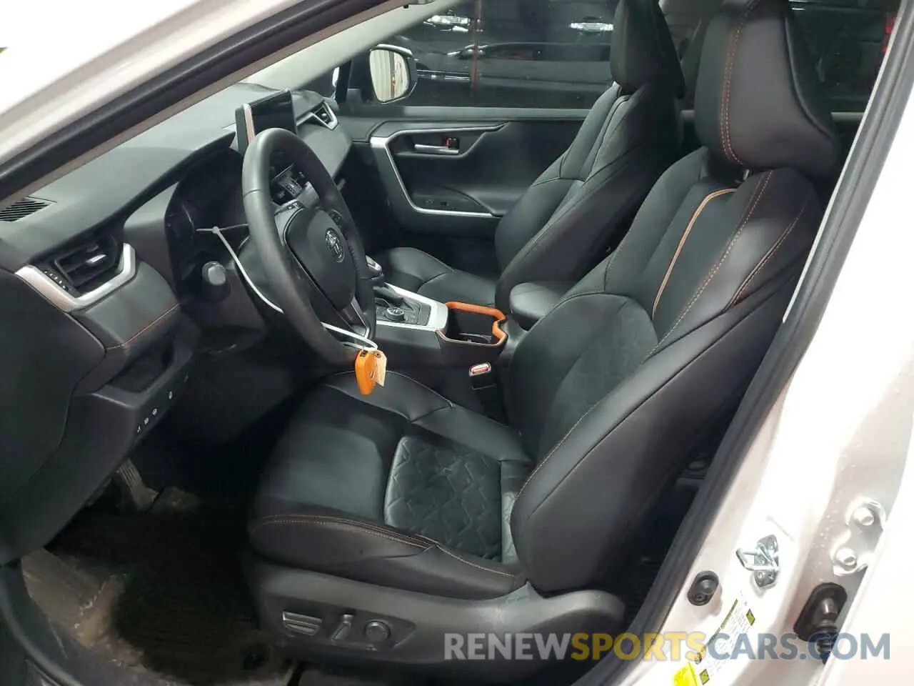 7 Photograph of a damaged car 2T3J1RFV2RW411370 TOYOTA RAV4 2024