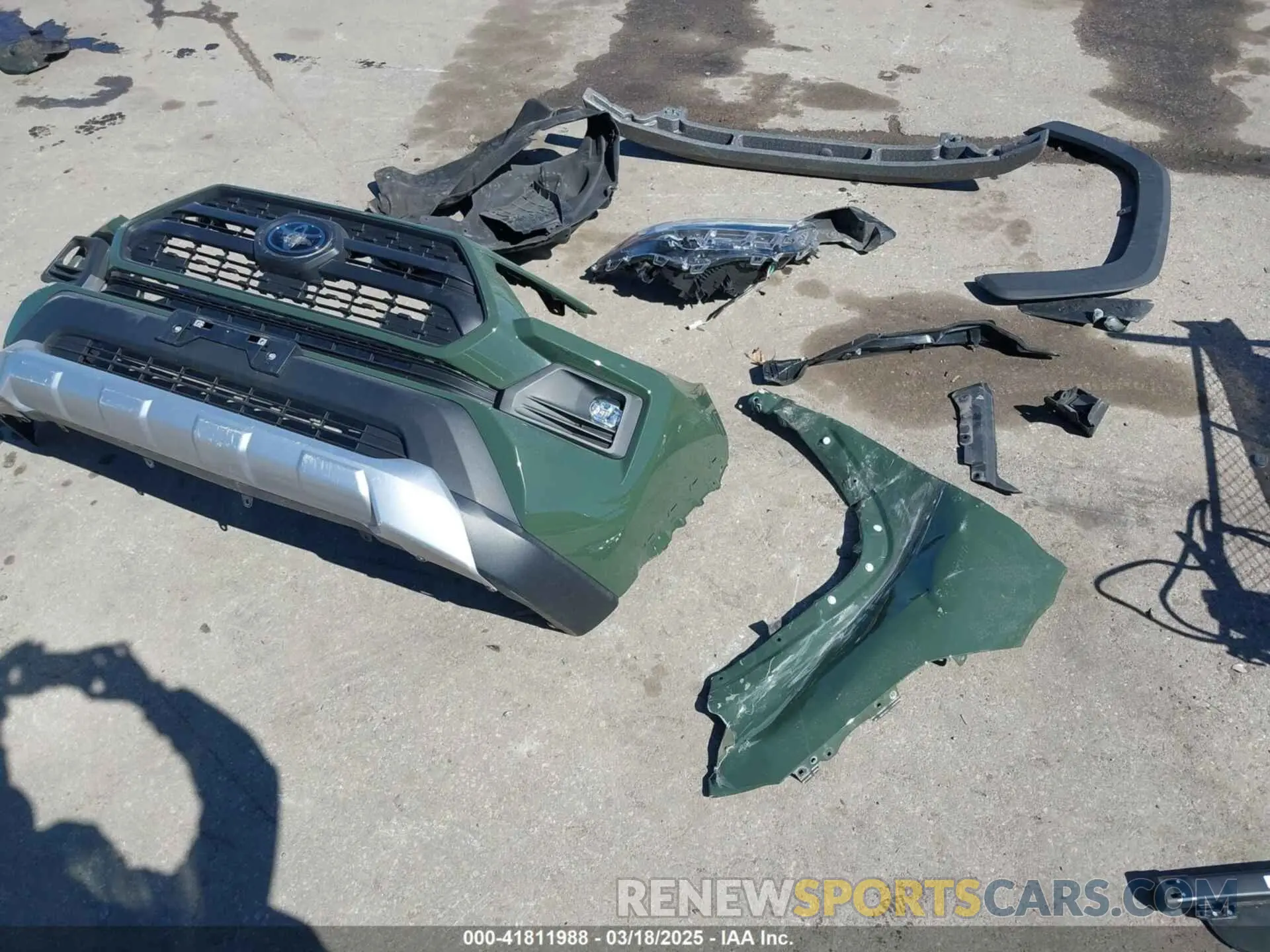 12 Photograph of a damaged car 2T3J1RFV3RW442580 TOYOTA RAV4 2024