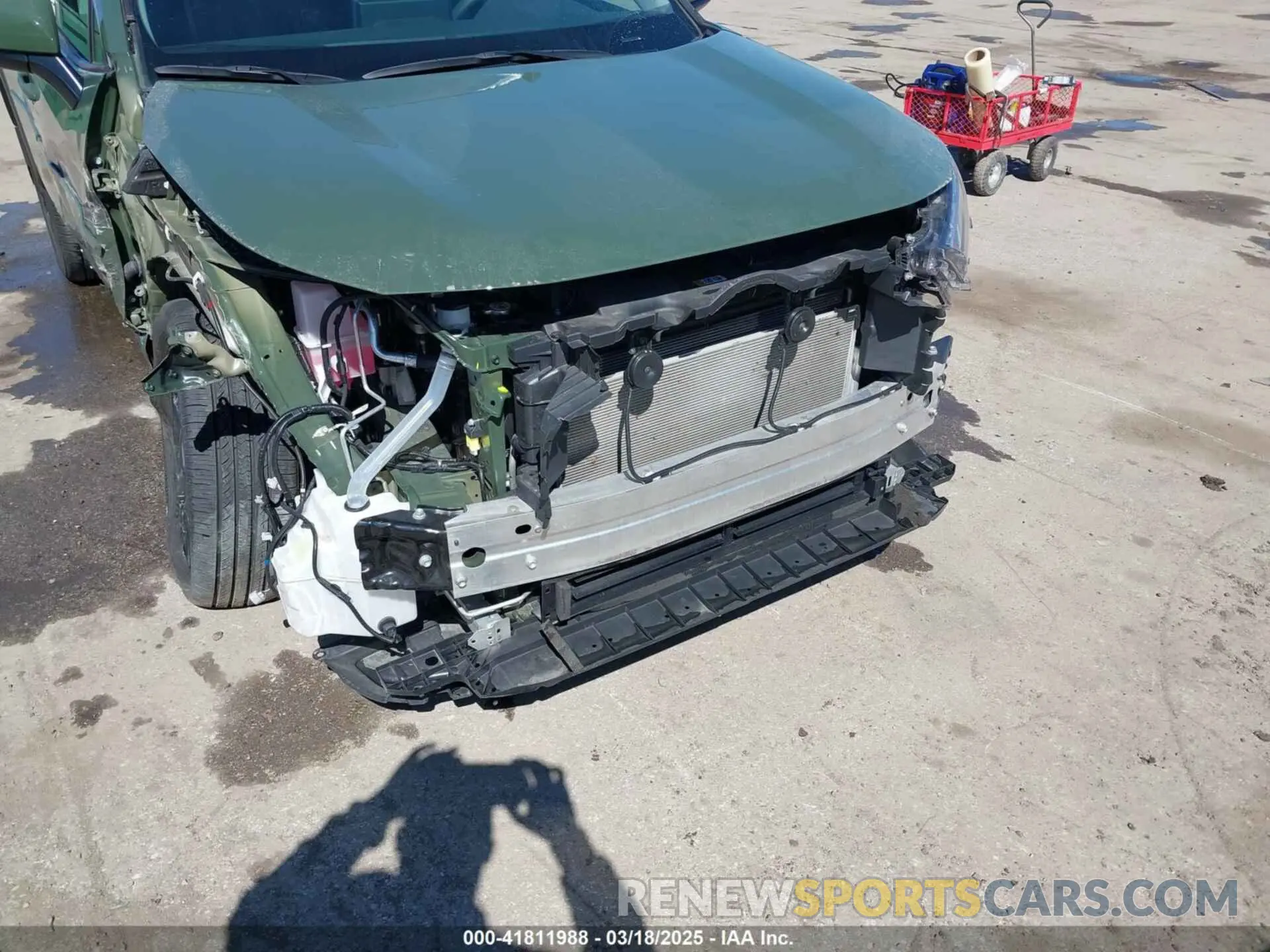 18 Photograph of a damaged car 2T3J1RFV3RW442580 TOYOTA RAV4 2024